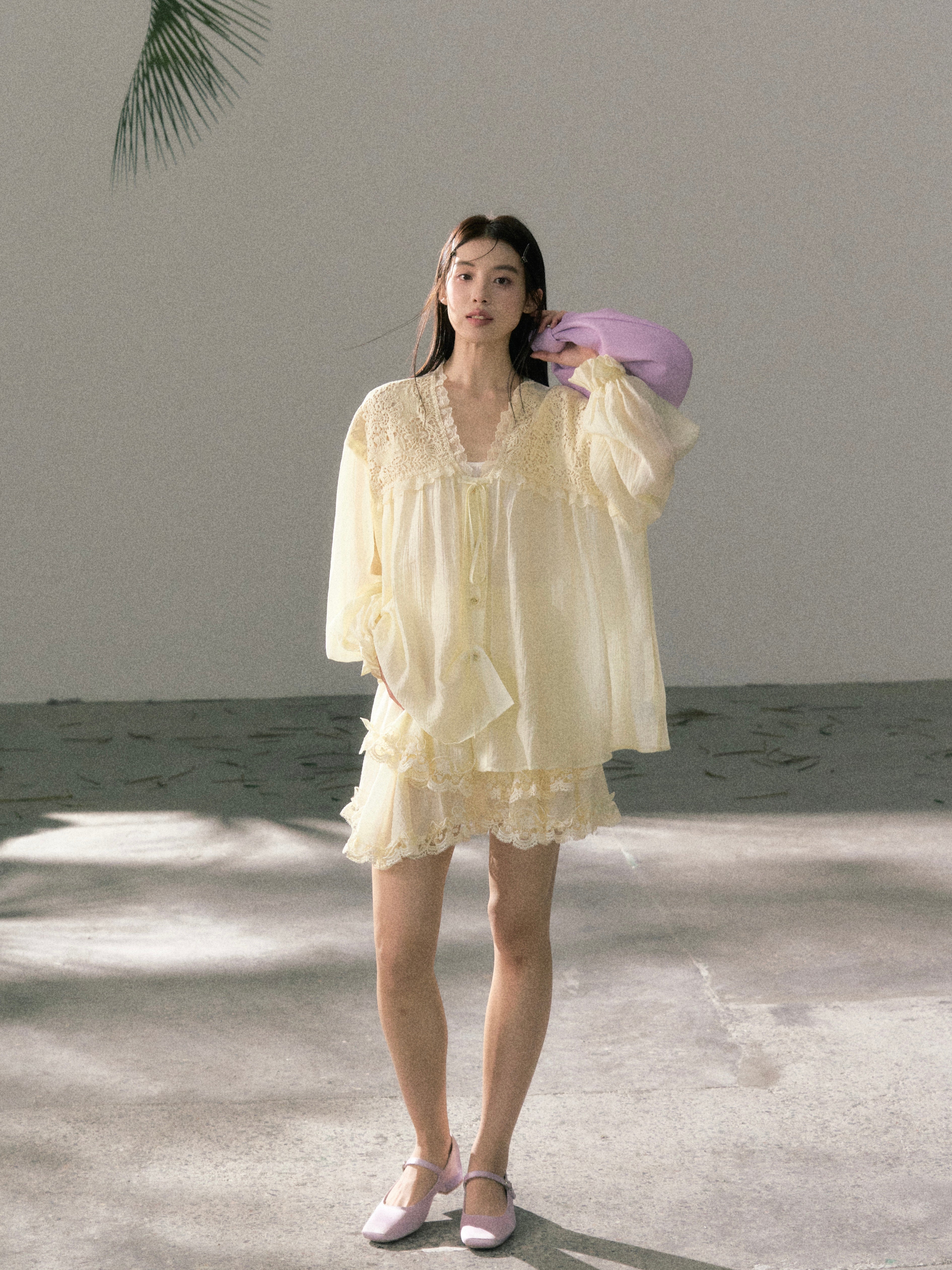 Lafreedom LAF360408&amp;LAF360409 Light yellow French hollow lace vacation style shirt + skirt