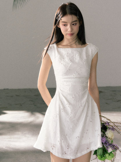 Lafreedom LAF360407 Solid color jacquard slim fit waist cinching dress