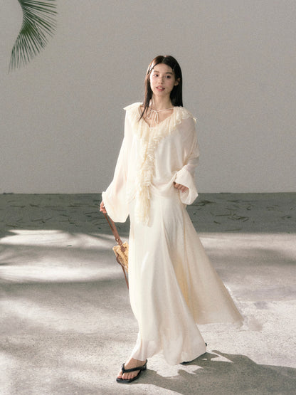 Lafreedom LAF360416&amp;LAF360417 Gentle lace and ruffle collar clear shirt + skirt