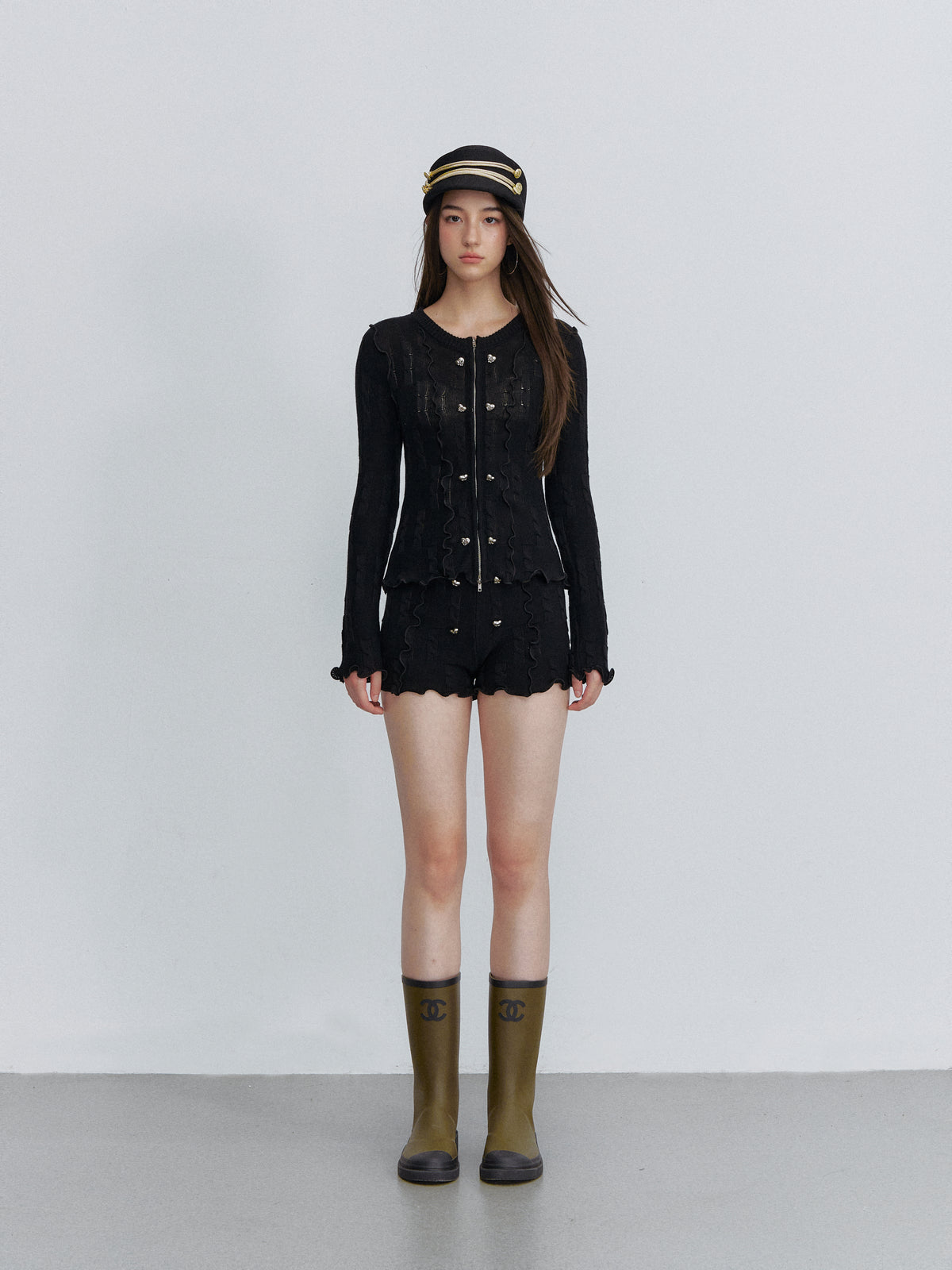 VIA PITTI VIACK6315+VIACK6314 Scalloped-Trim Cardigan &amp; Shorts Set