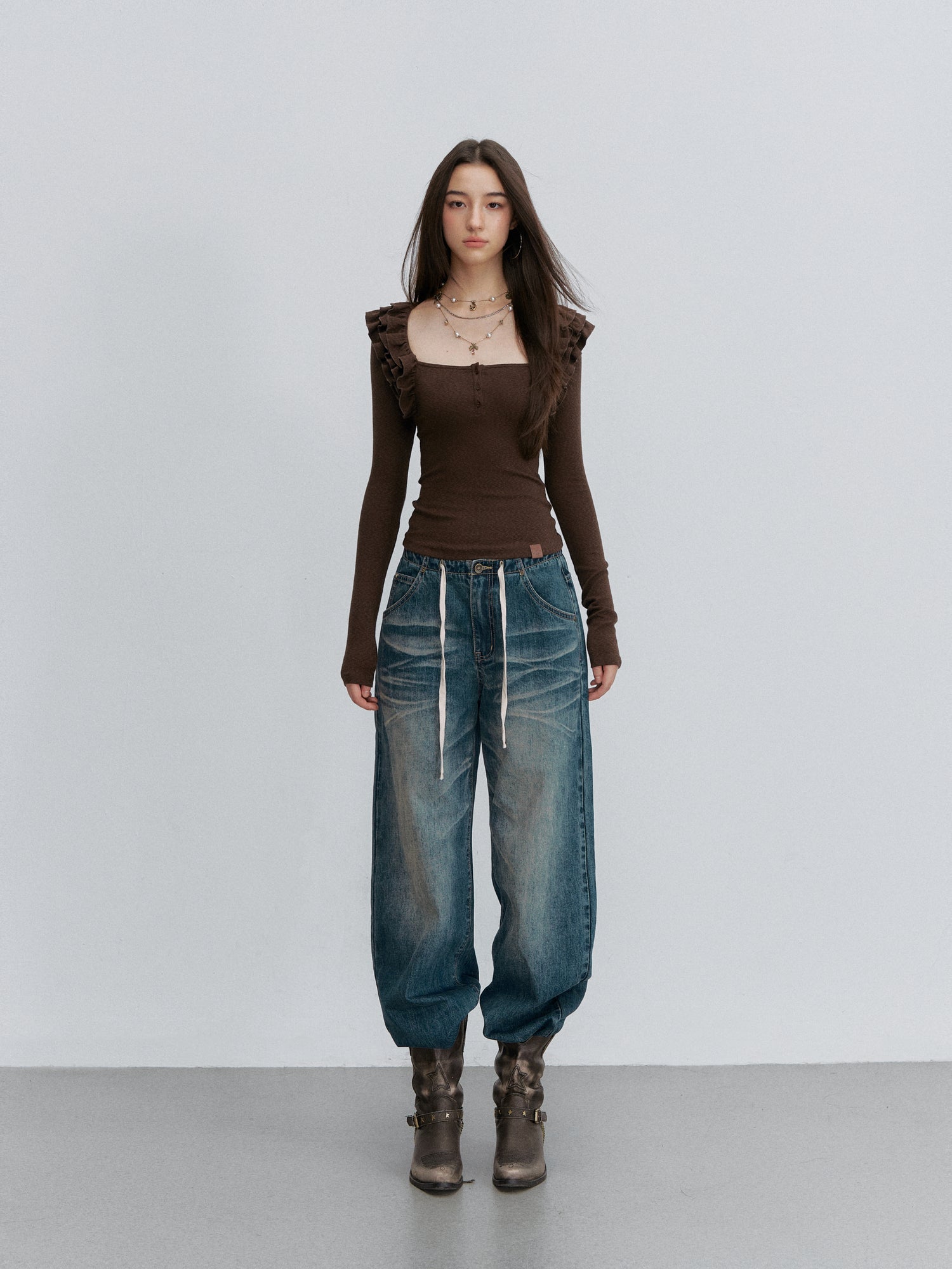 VIA PITTI VIACT6256 Ruched Ruffle-Trim Fitted Top