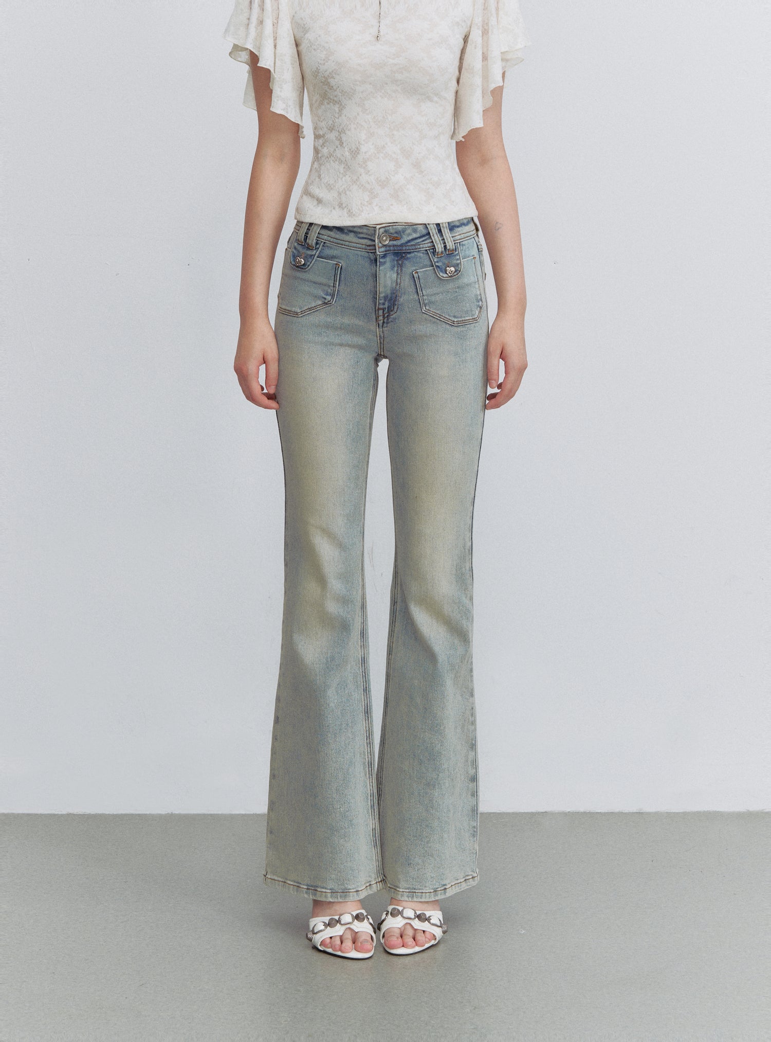 VIA PITTI VIACP6255 Heart-Button Fitted Flared Jeans