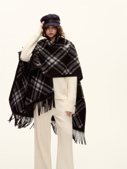 AsGony ASG25516 Vintage plaid fringe cape shawl