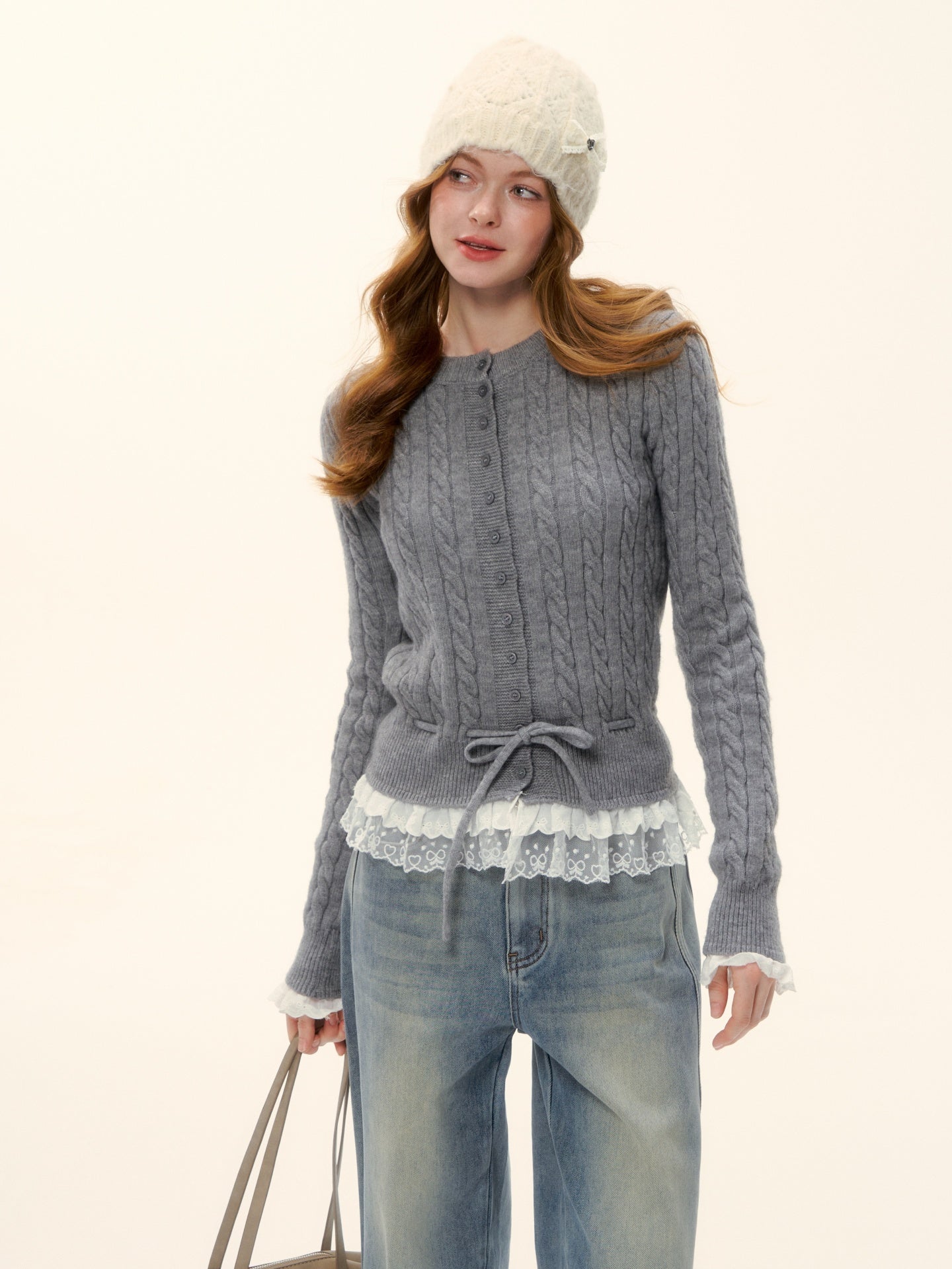 AsGony ASG25622 Lace hem patchwork knit sweater