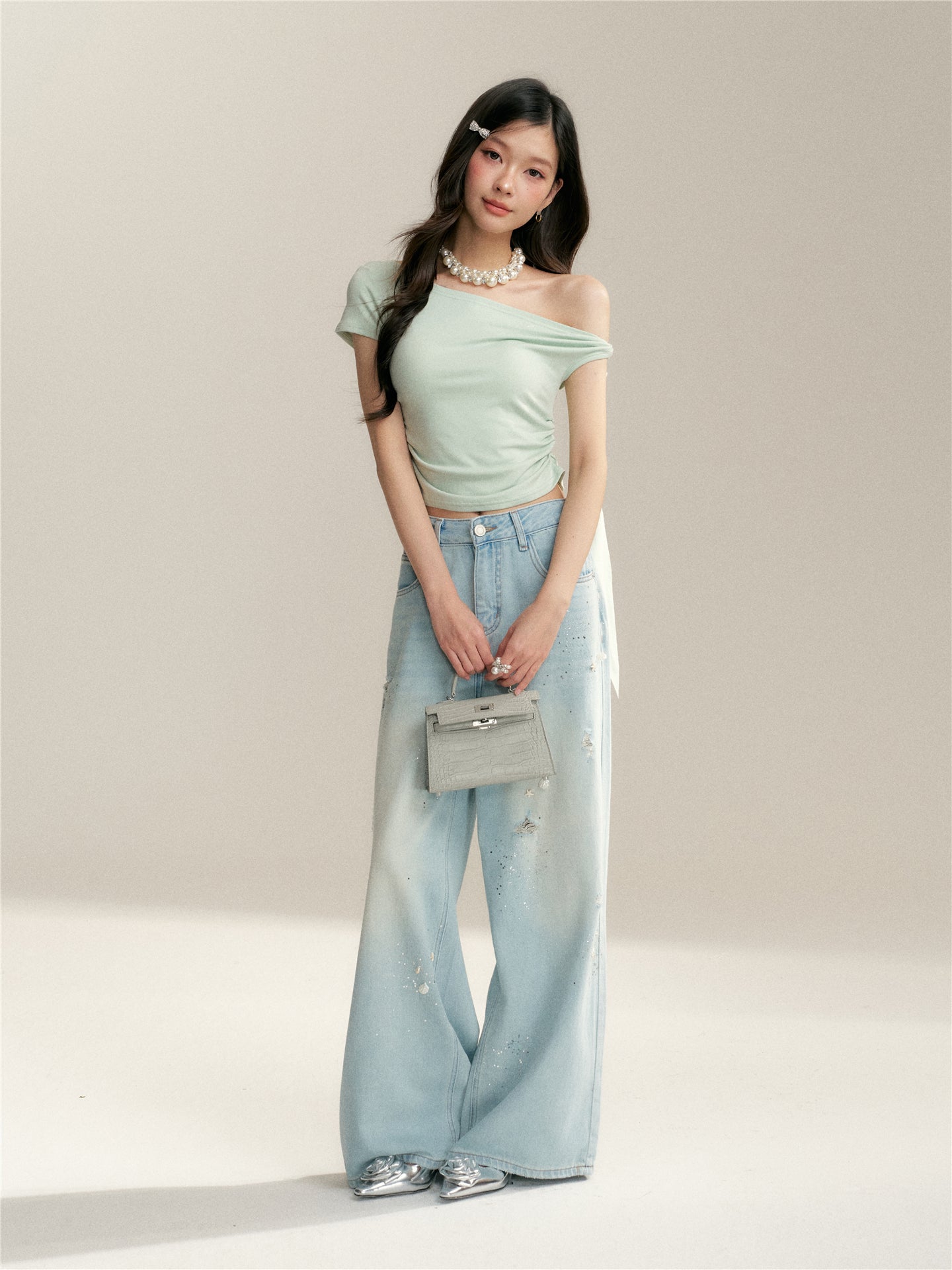 16DEWS 16D246060 Twisted ribbon slanted shoulder slim fit short sleeved T-shirt