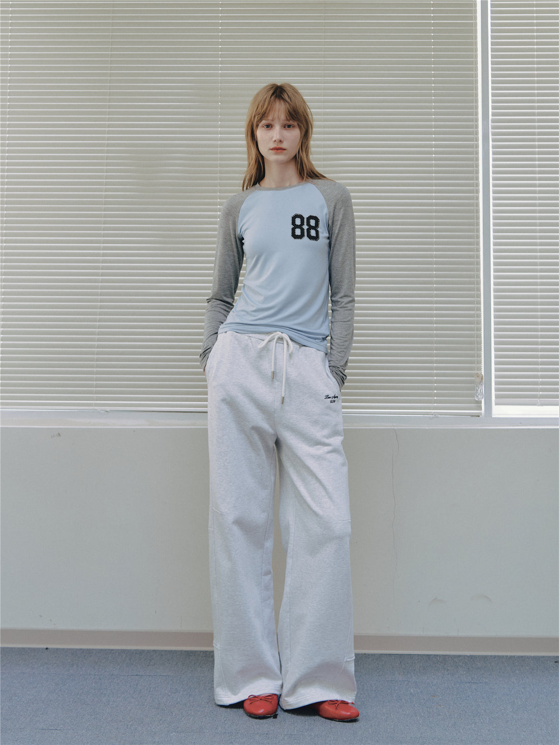 Asgony ASG26543 Crew Neck Contrast Slim Raglan Sleeve Top