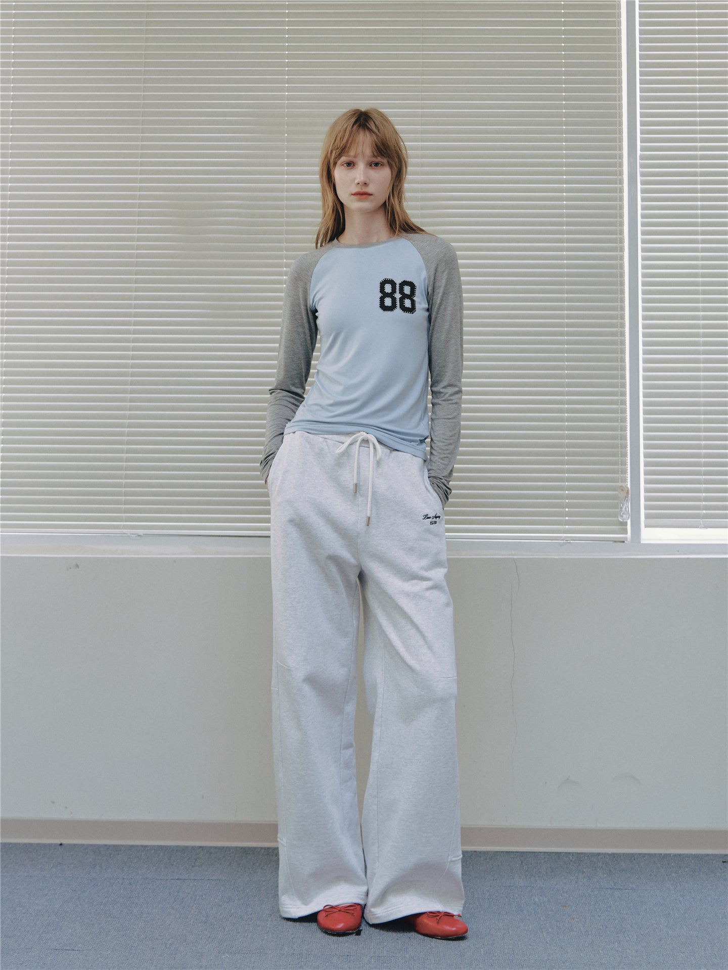 Asgony ASG26543 Crew Neck Contrast Slim Raglan Sleeve Top