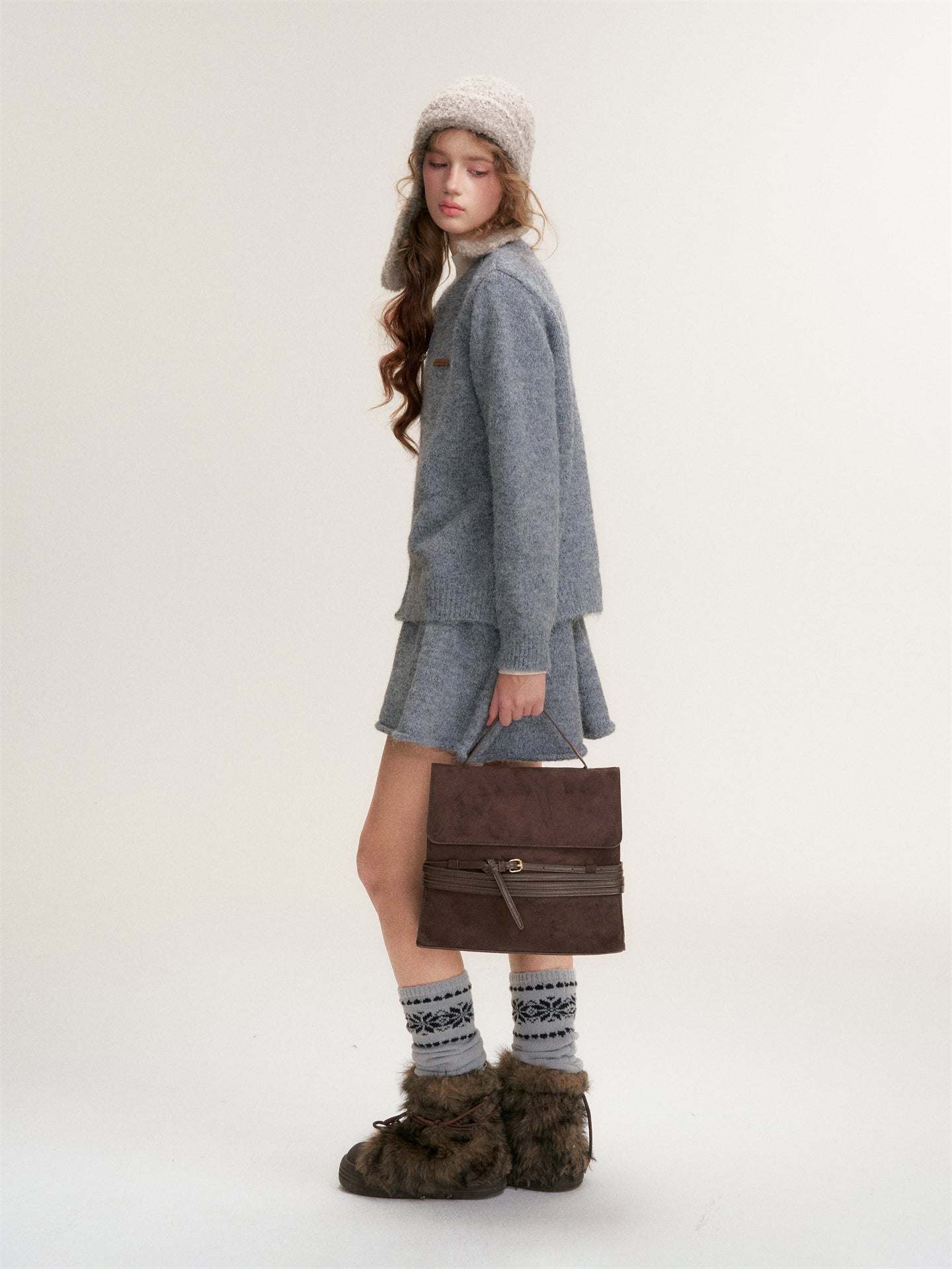 16DEWS 16D25451 Casual knitted sweater + skirt set