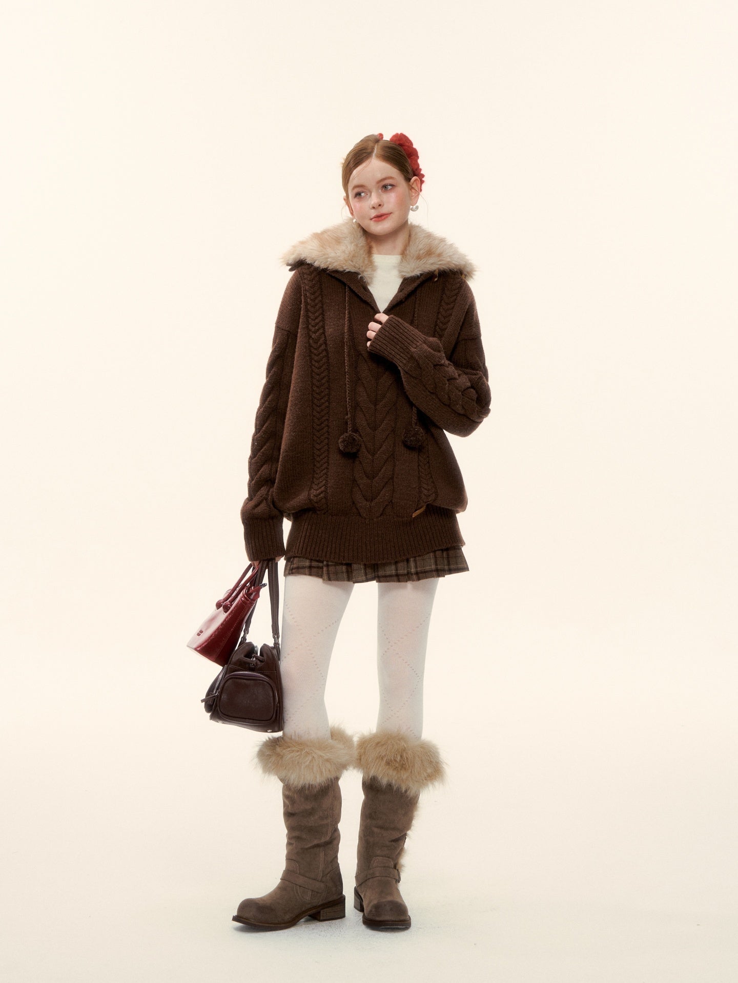 AsGony ASG25619 Detachable wool collar needle twisted pullover sweater