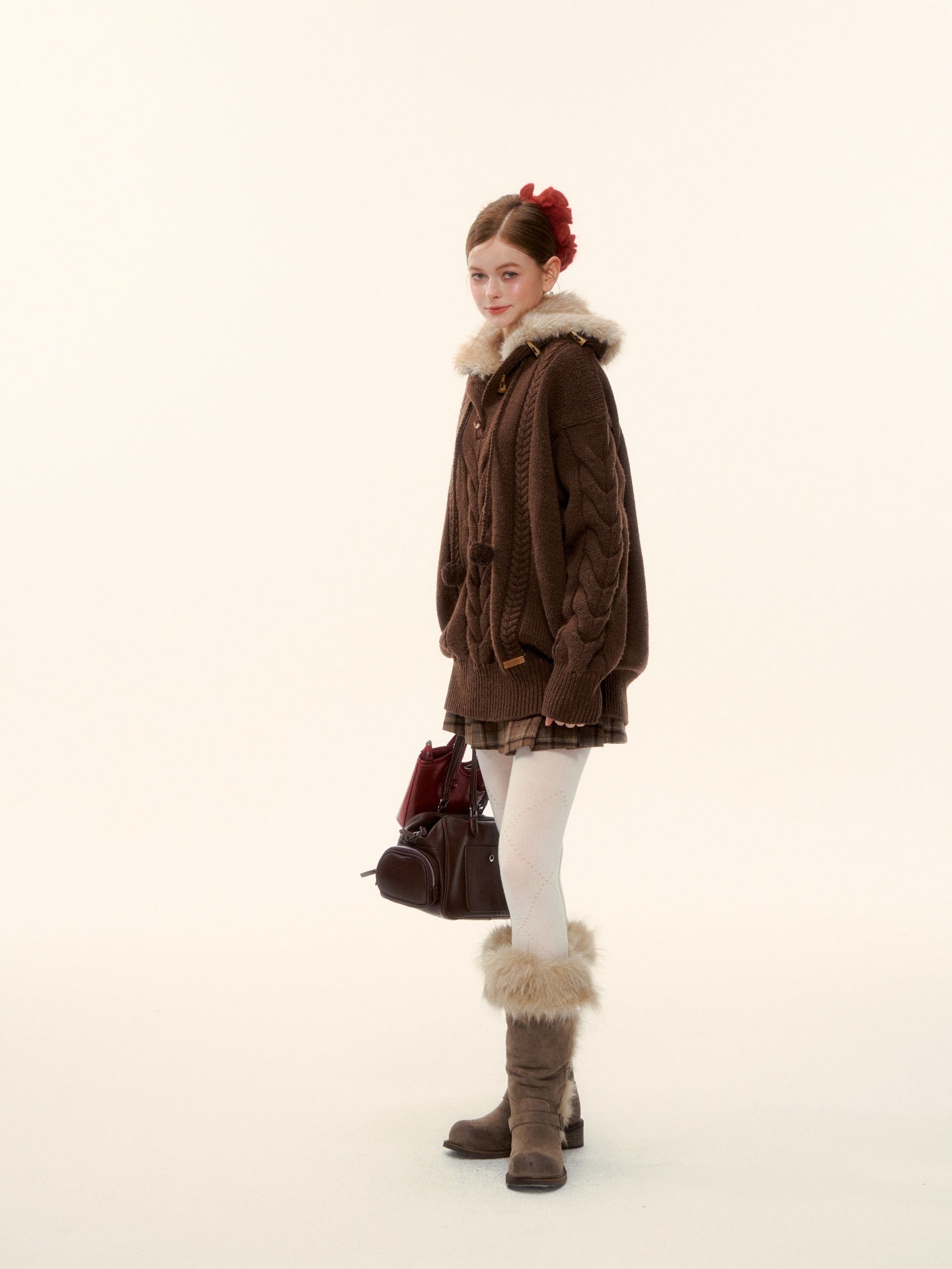 AsGony ASG25619 Detachable wool collar needle twisted pullover sweater