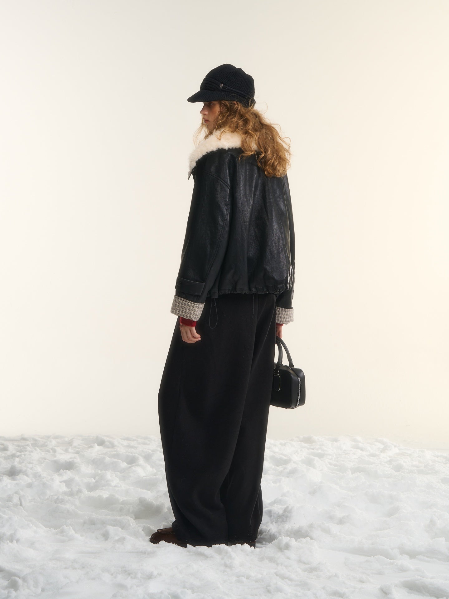 AsGony ASG252690 Grid splicing suede collar short leather down jacket