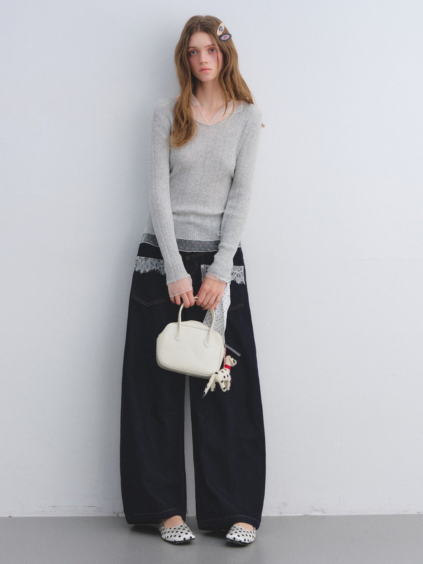 AsGony ASG25638 Lace pocket washed curved knife jeans