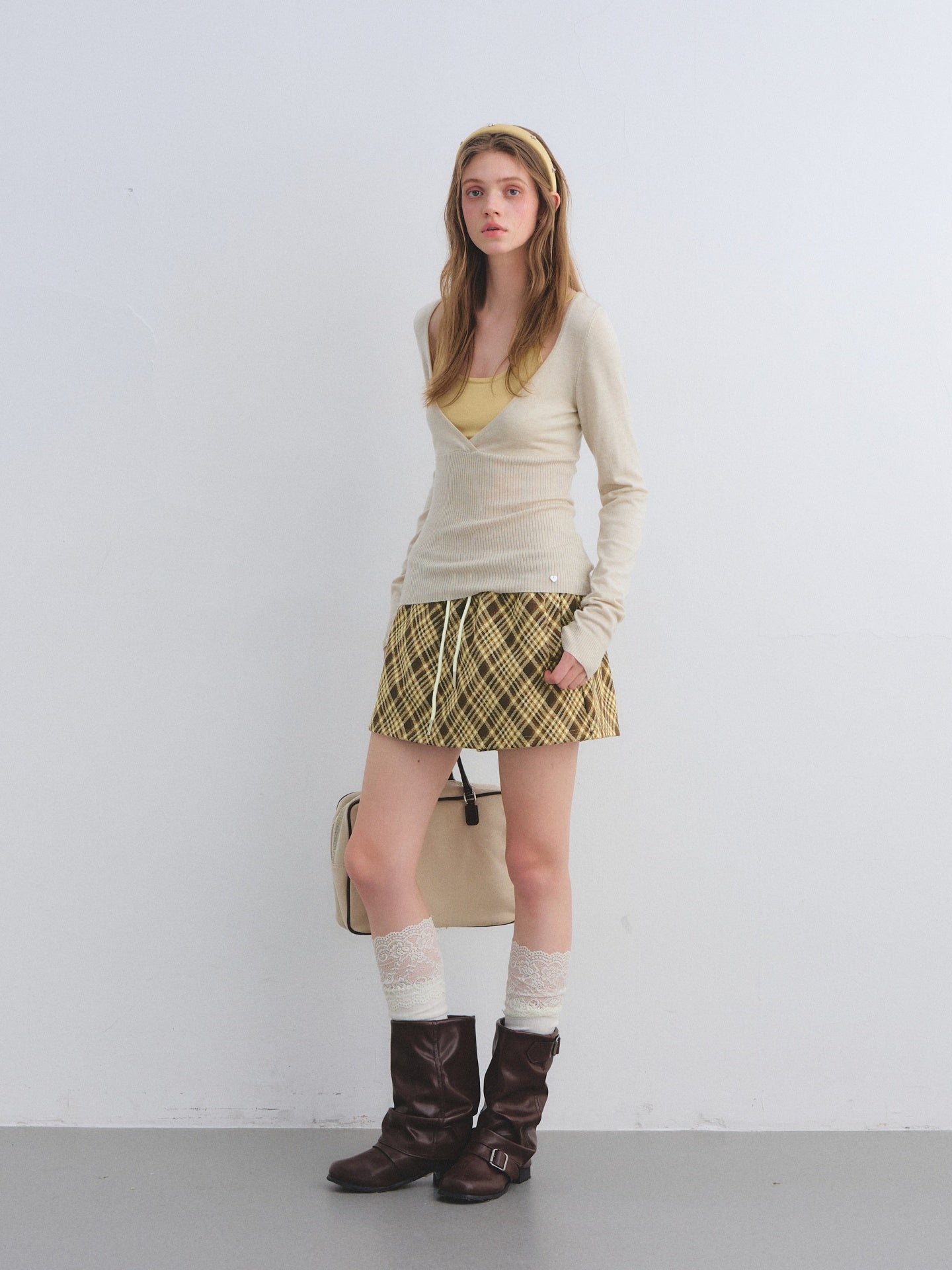 AsGony ASG25655 Wool fake two-piece contrasting splicing knitted top