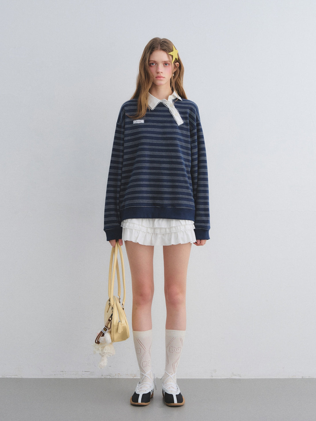 AsGony ASG25658 Slanted placket lace collar striped patchwork hoodie