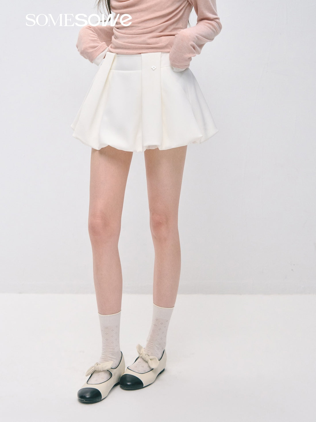 SOMESOWE S2609038 Preppy style pleated flower bud short skirt