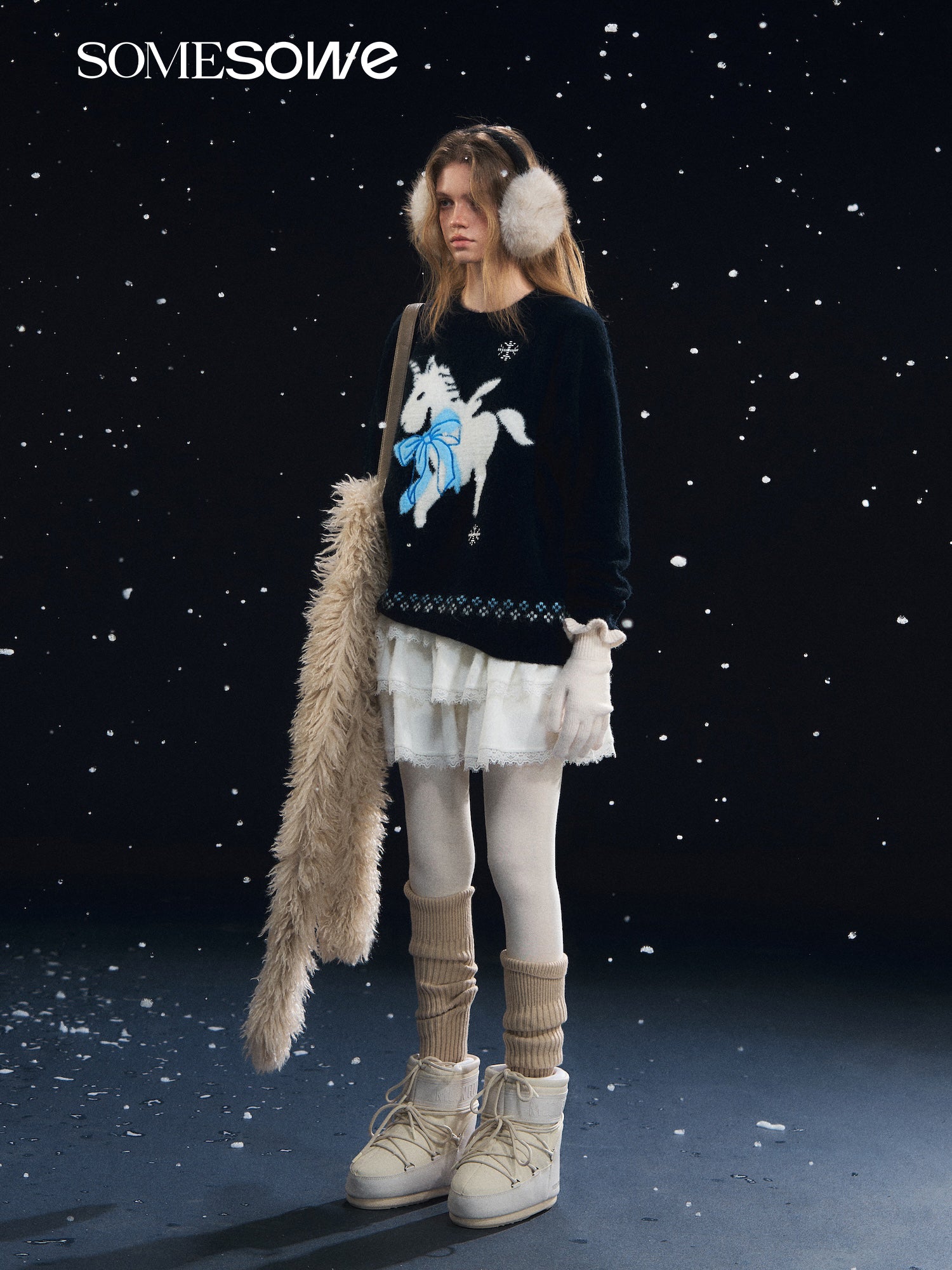 SOMESOWE S2508313 Snowflake Pony Soft Round Neck Sweater