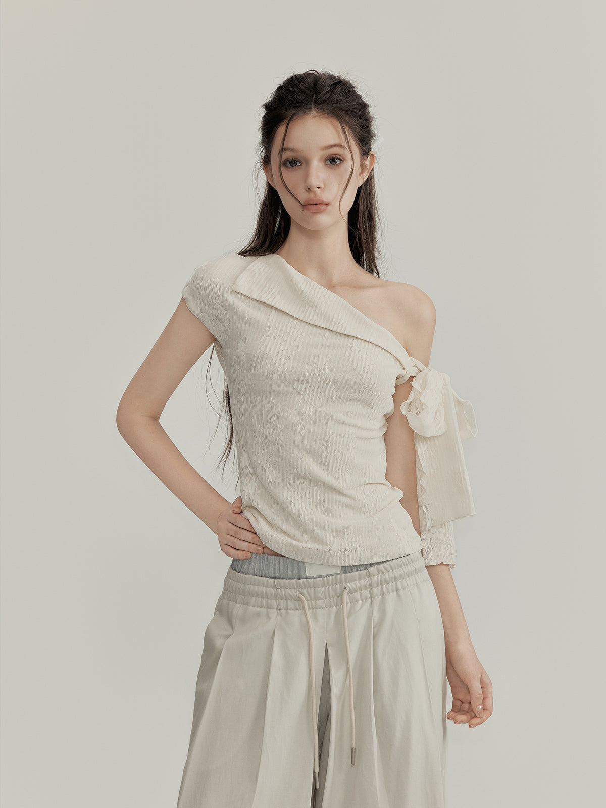 NOMEANSNO IN-STOCK N125 Slanted shoulder strap lace top