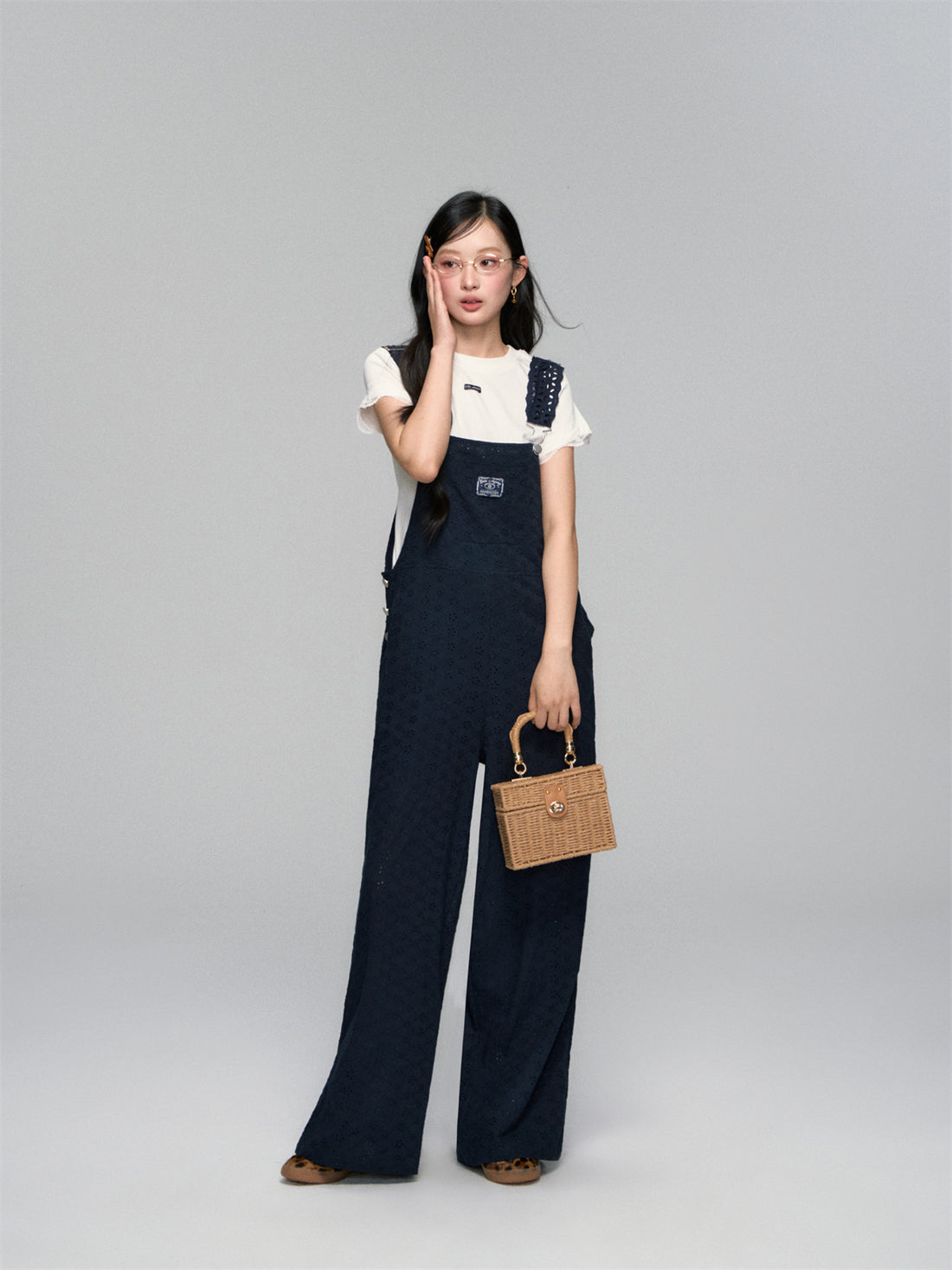 AsGony ASG25142 Flower hollow cotton loose overalls (2color)