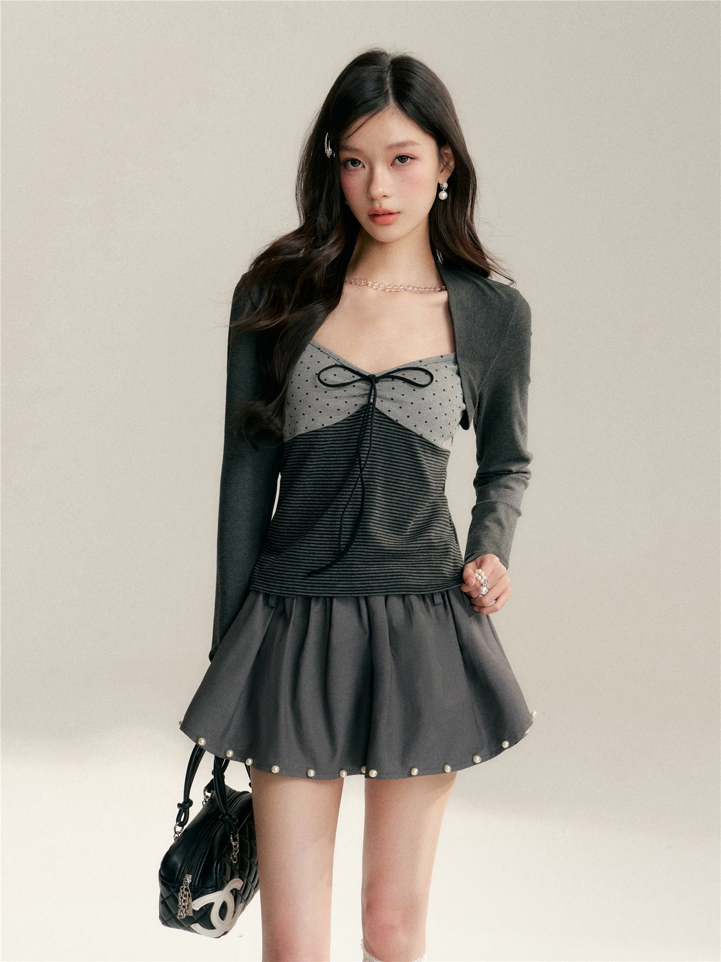 16DEWS 16D26045&amp;16D26046 Stripe contrasting fake two V-neck slim fit top + skirt set