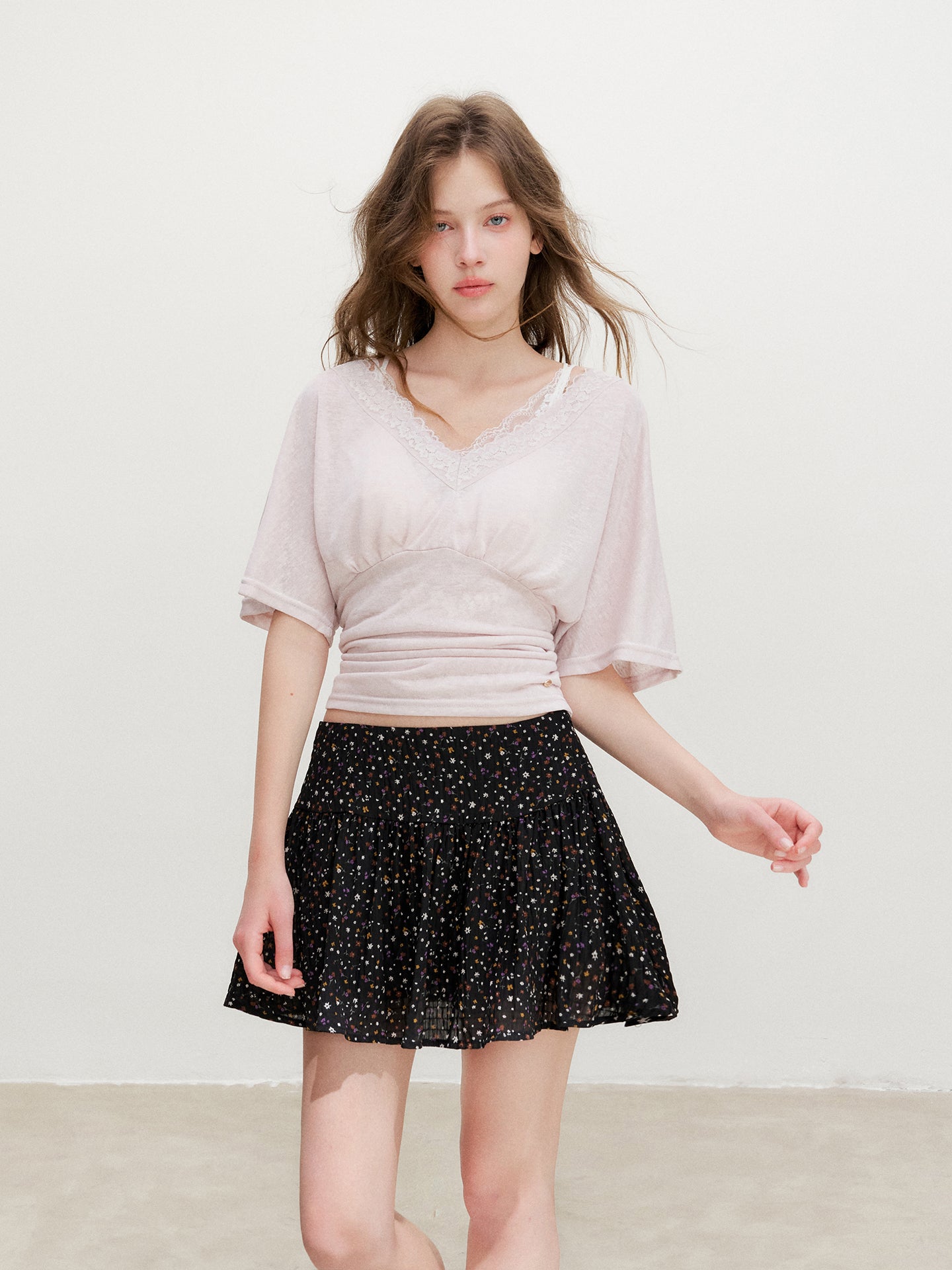 16DEWS 16D26356 Lively Floral A-Line Skirt