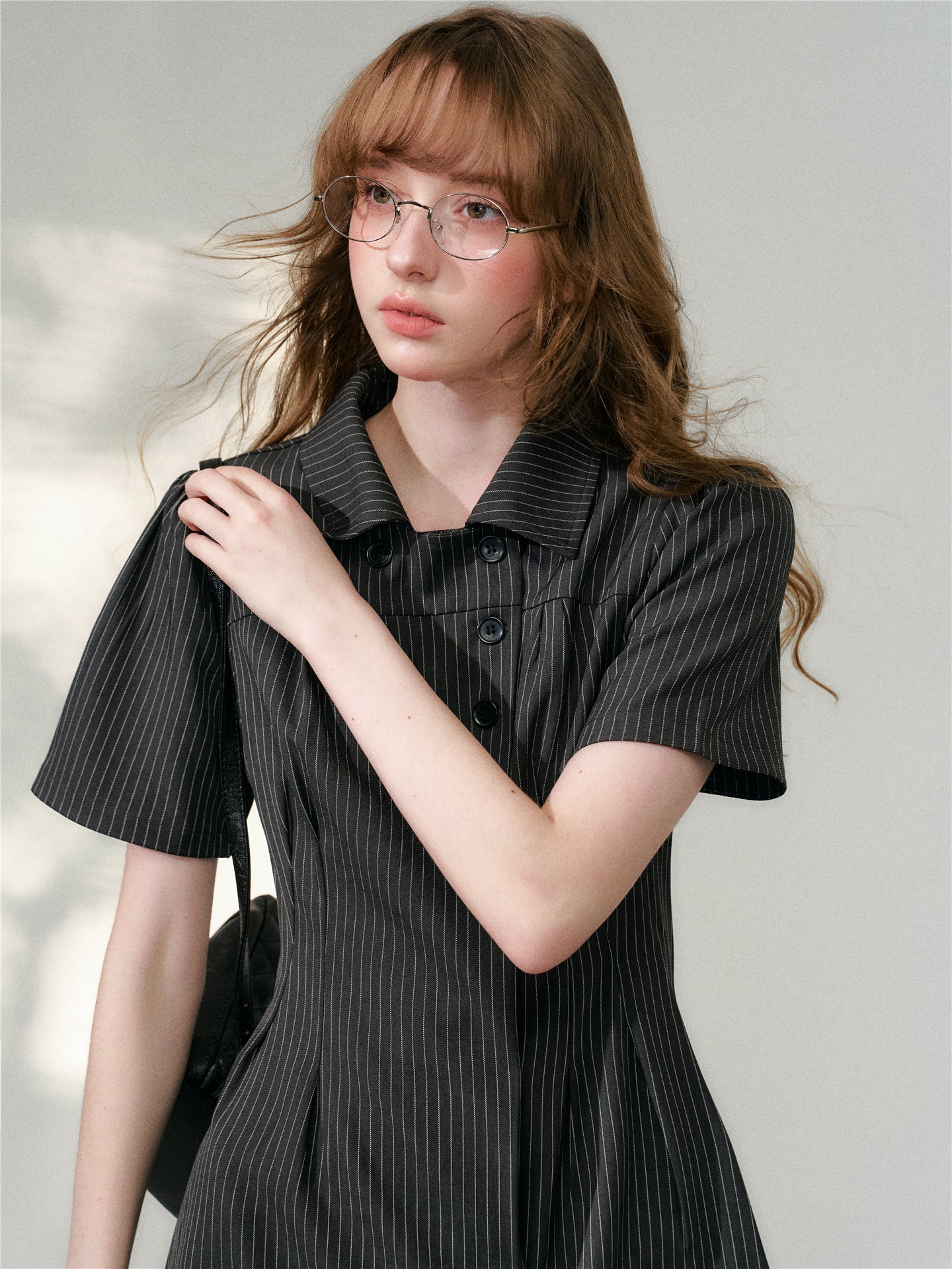 16DEWS 16D26092 Striped waist cinched shirt dress