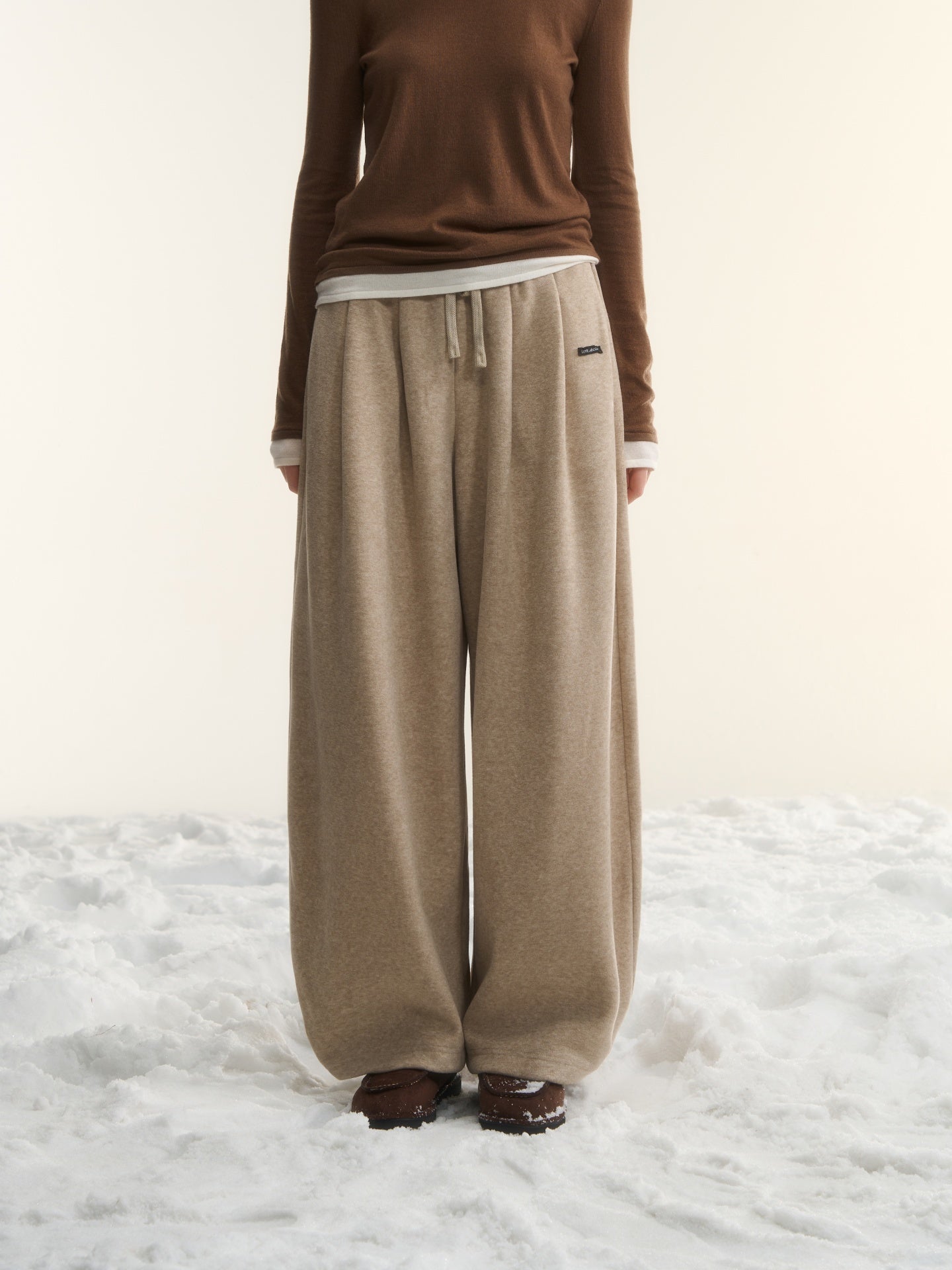 AsGony ASG25554 Fluffy curved knife casual glutinous rice pants