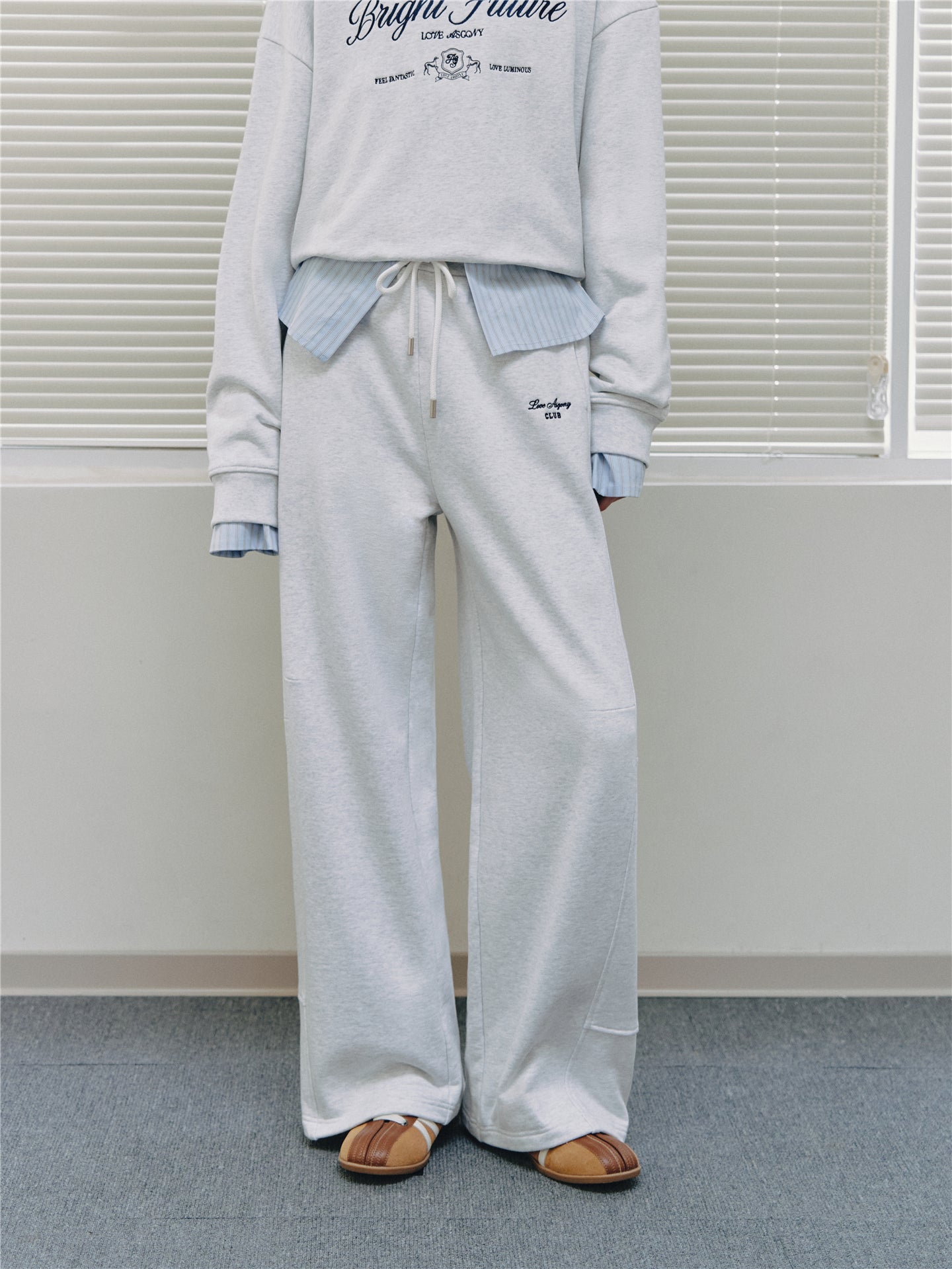 Asgony ASG26538 Elastic Drawstring Paneled Barrel Sweatpants