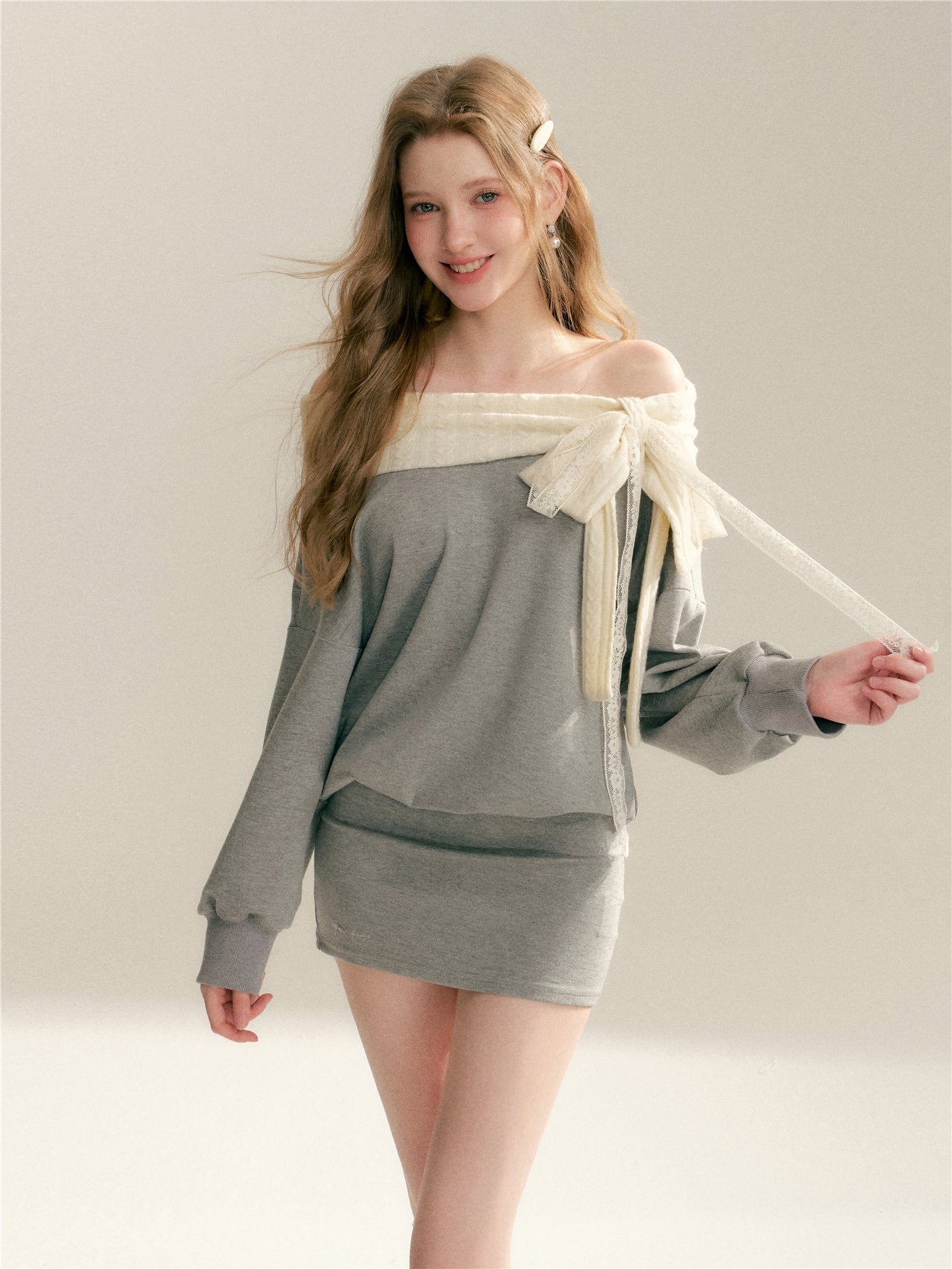 16DEWS 16D26052 Off shoulder bow waist bodycon dress