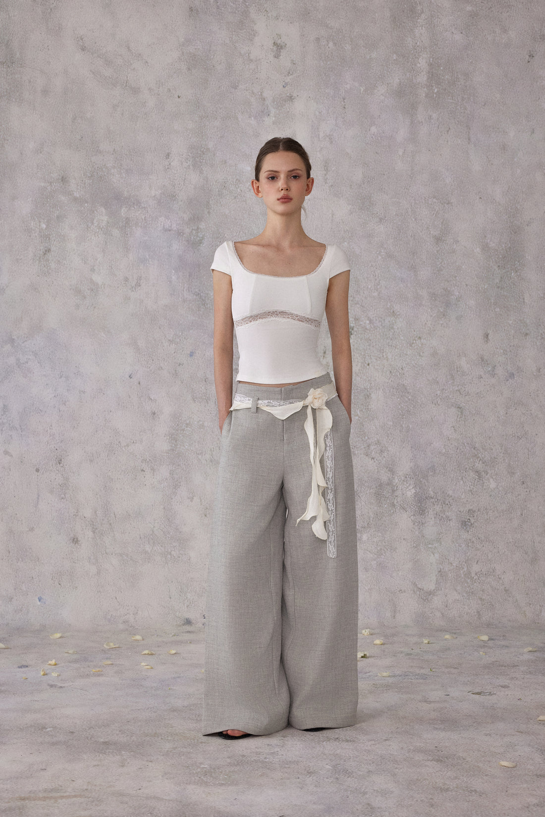 NOMEANSNO N164 Square collar lace top