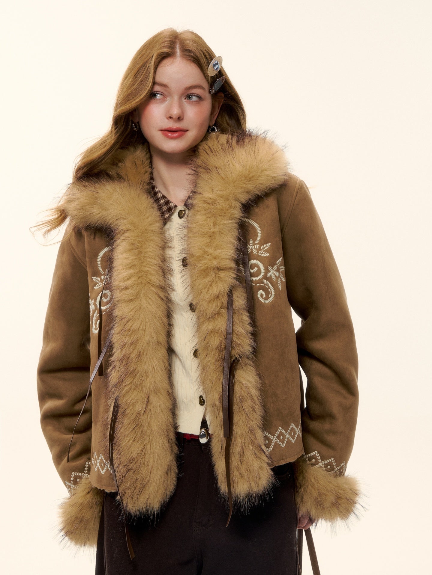 AsGony ASG25623 Coarse thread embroidery strap fur integrated jacket