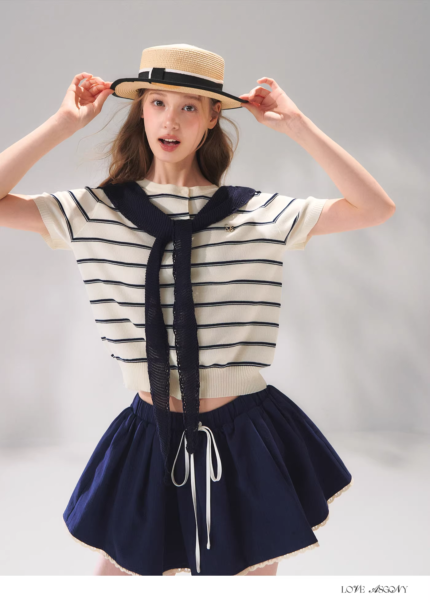 AsGony ASG26067 Shawl hat strap knit top