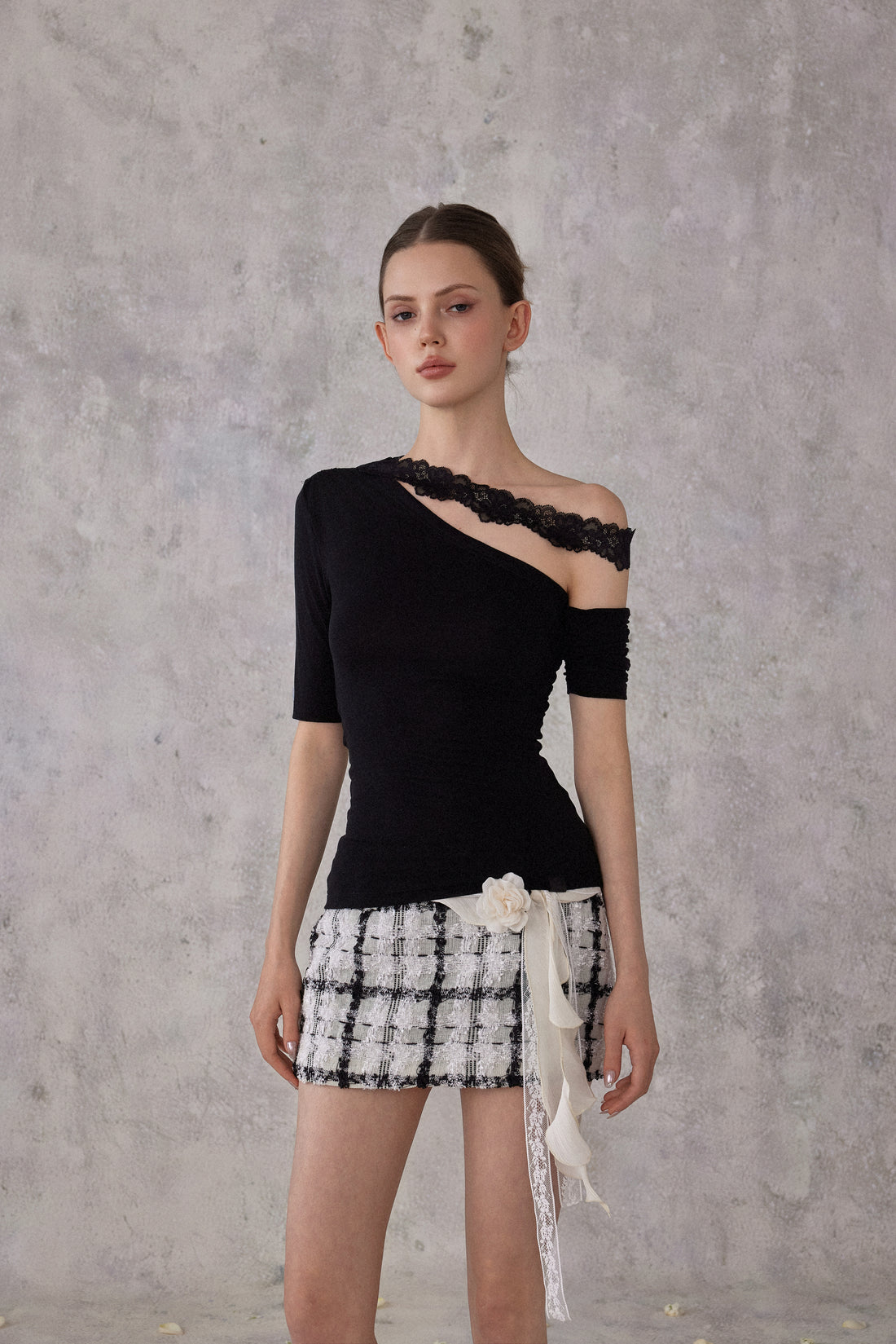 NOMEANSNO N179 Black lace single shoulder top