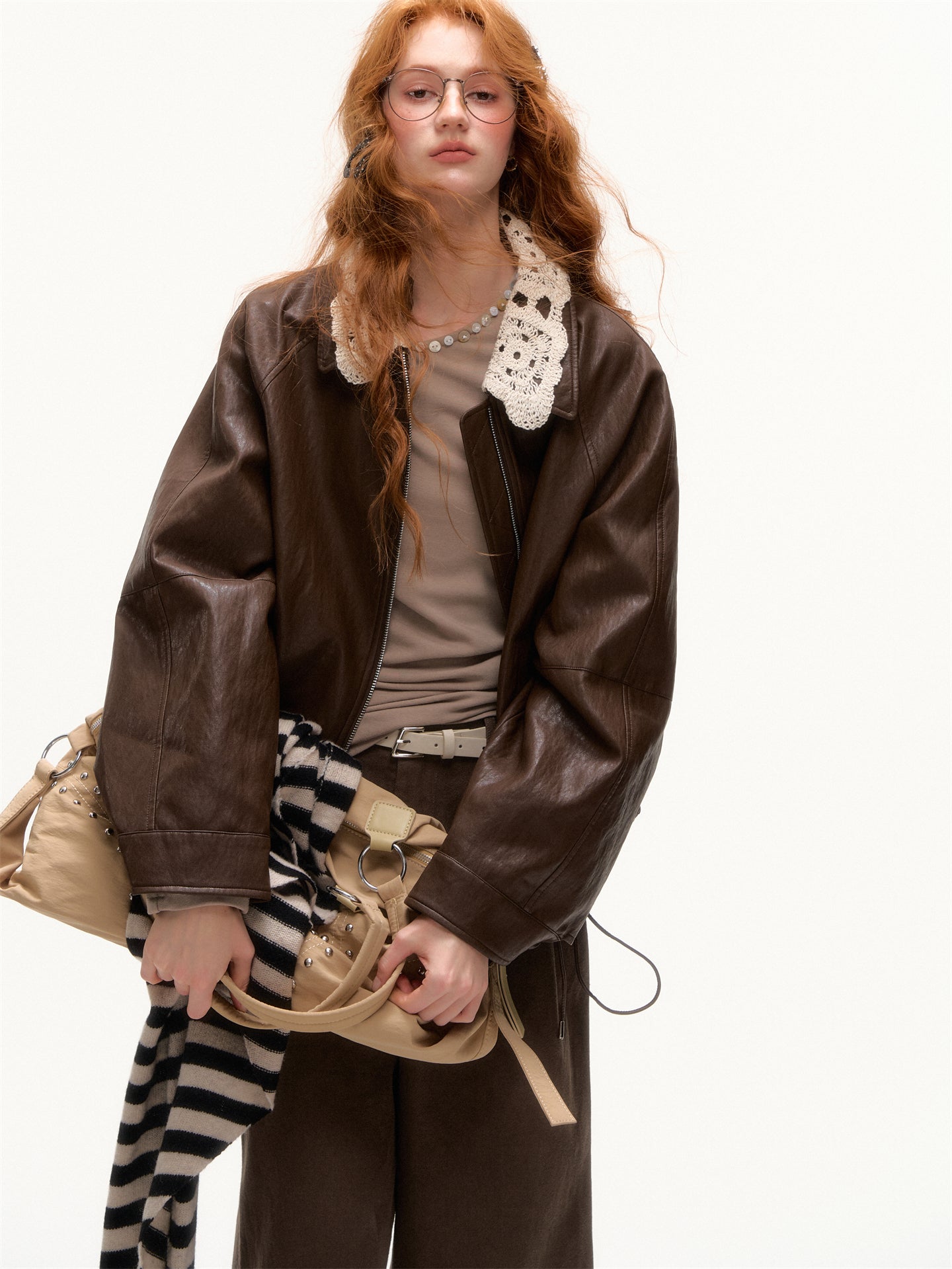 AsGony ASG25392 Detachable hand hook collar zipper leather jacket