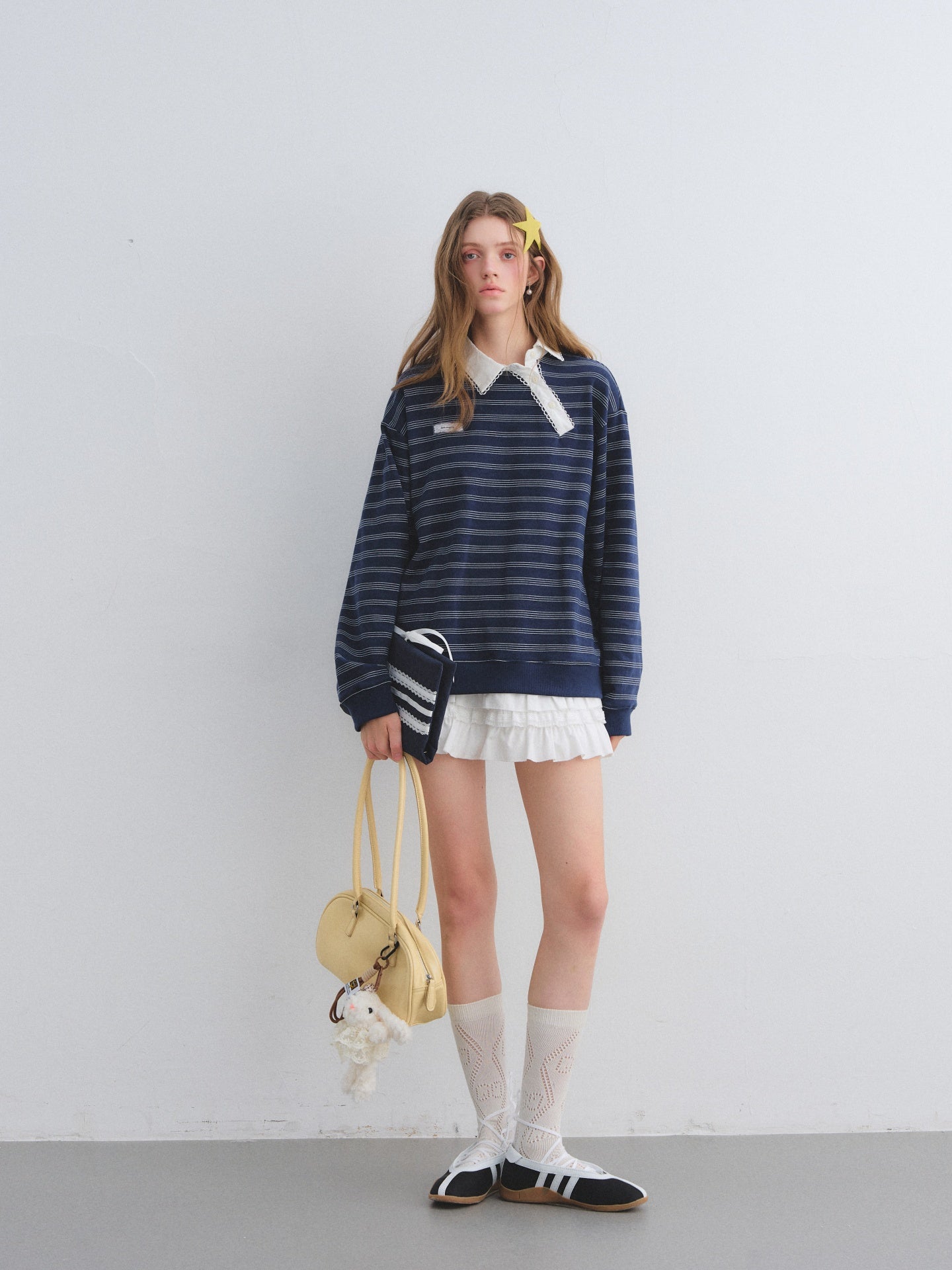 AsGony ASG25658 Slanted placket lace collar striped patchwork hoodie