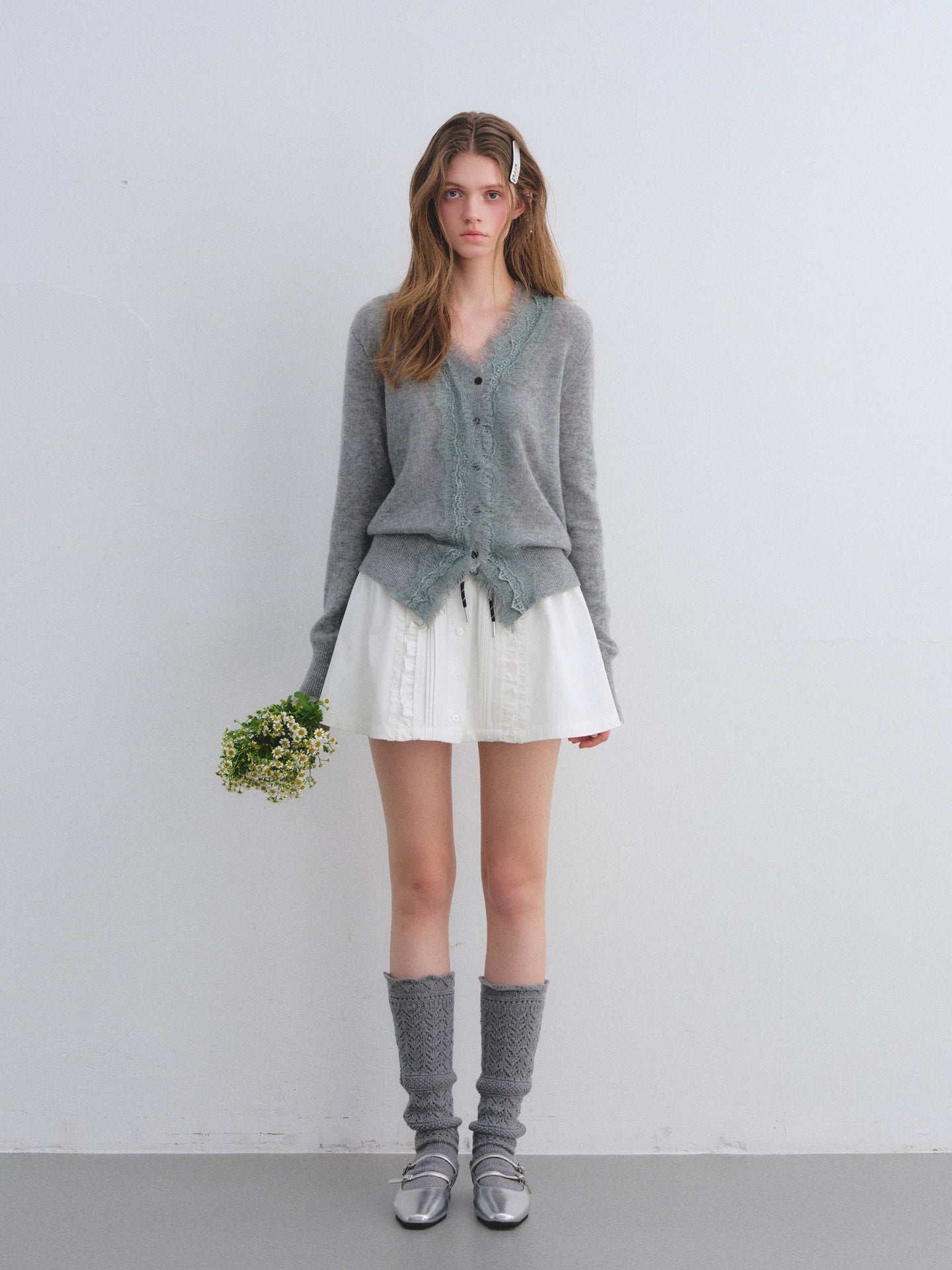 AsGony ASG25662 Sheep wool lace patchwork V-neck knitted sweater