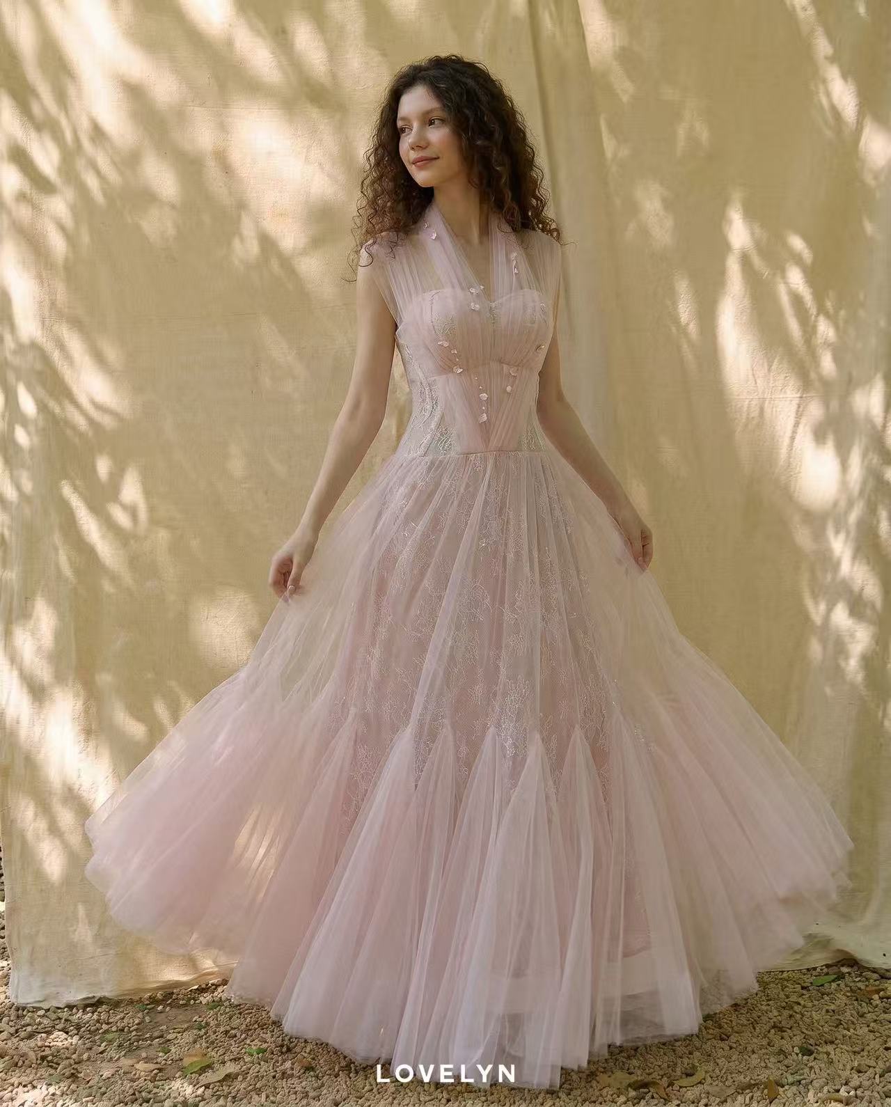 Lovelyn Rose Whisper