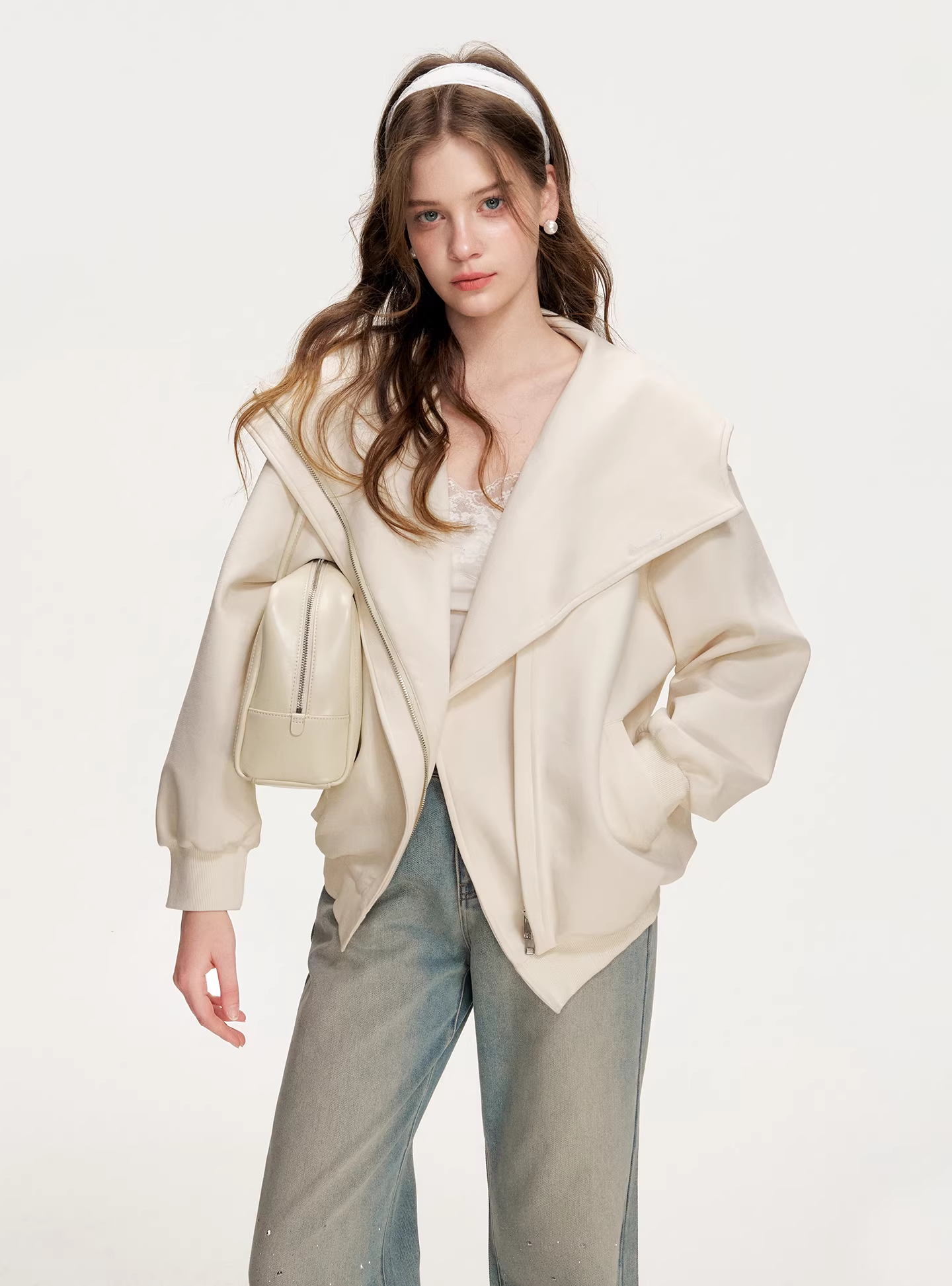 Kroche KVA8008 Embroidered loose hoodie