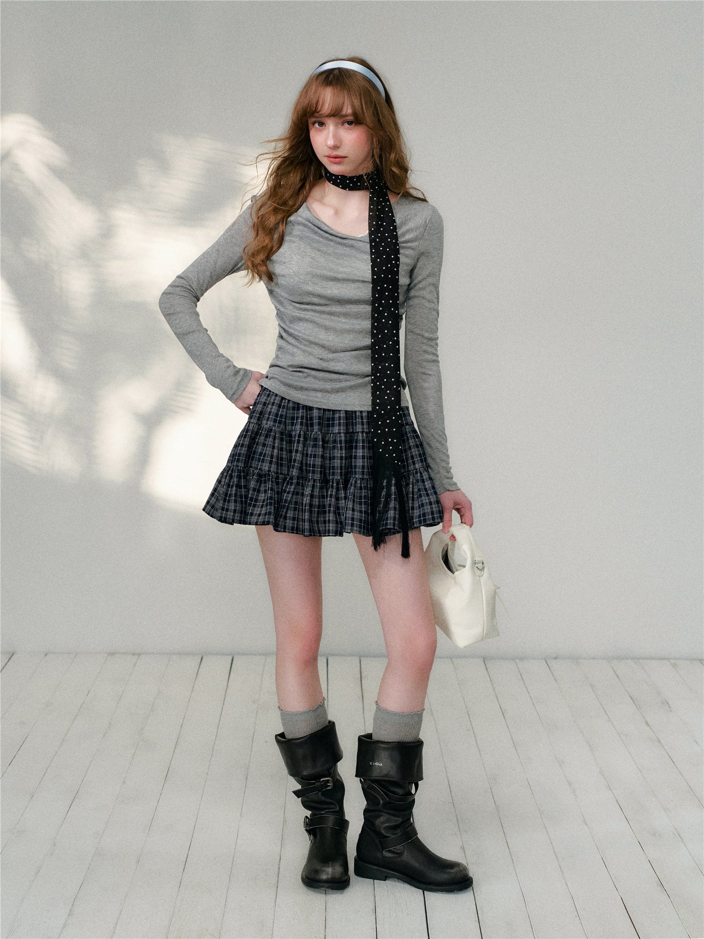 16DEWS 16D26123 High waisted A-line cake pleated skirt