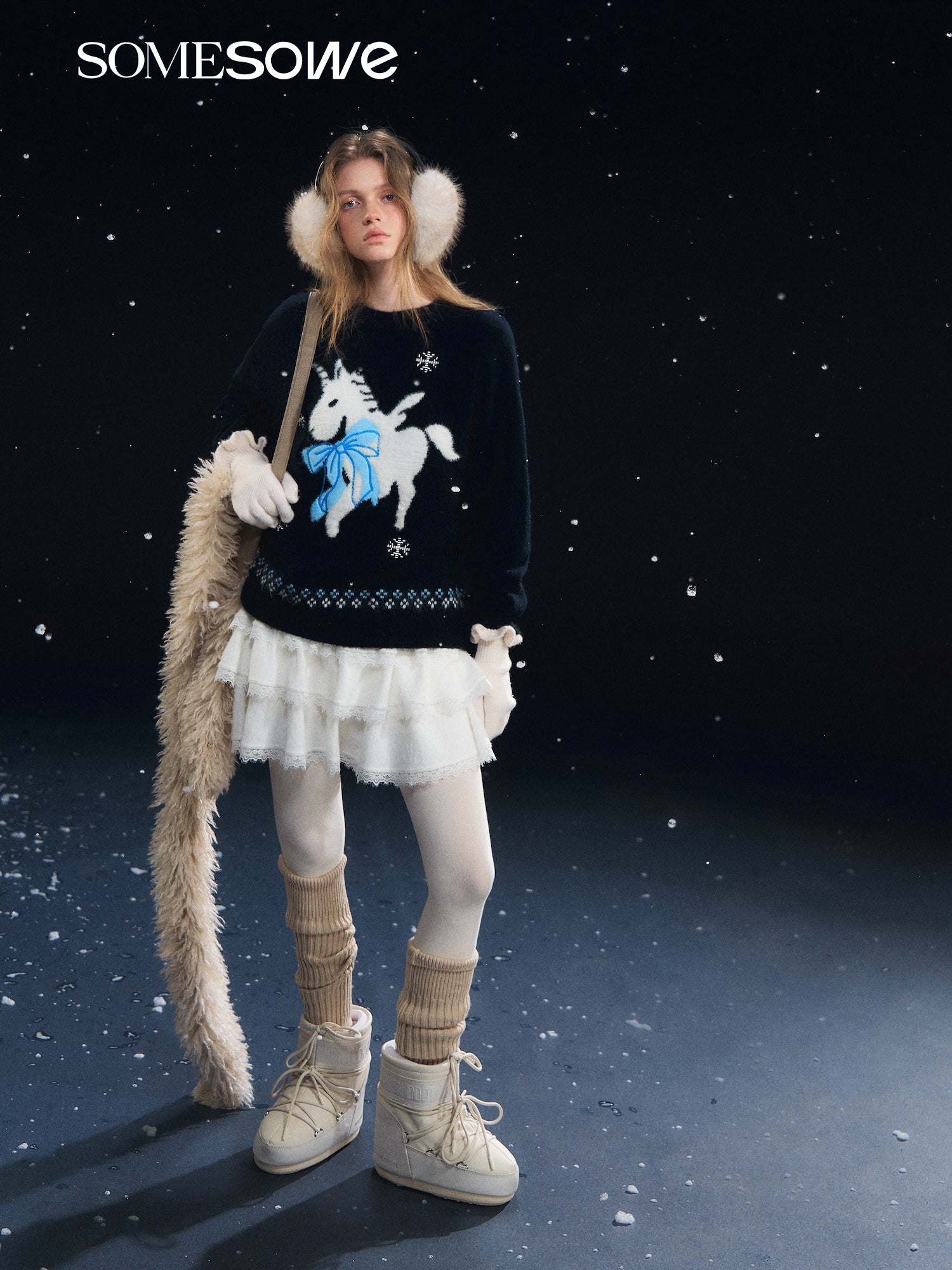 SOMESOWE S2508313 Snowflake Pony Soft Round Neck Sweater