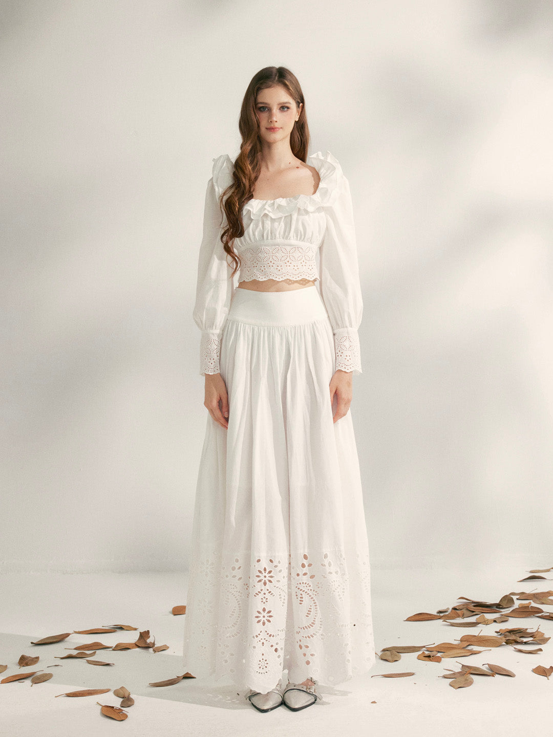YZZI HE French embroidery hollowed out lace top + skirt set
