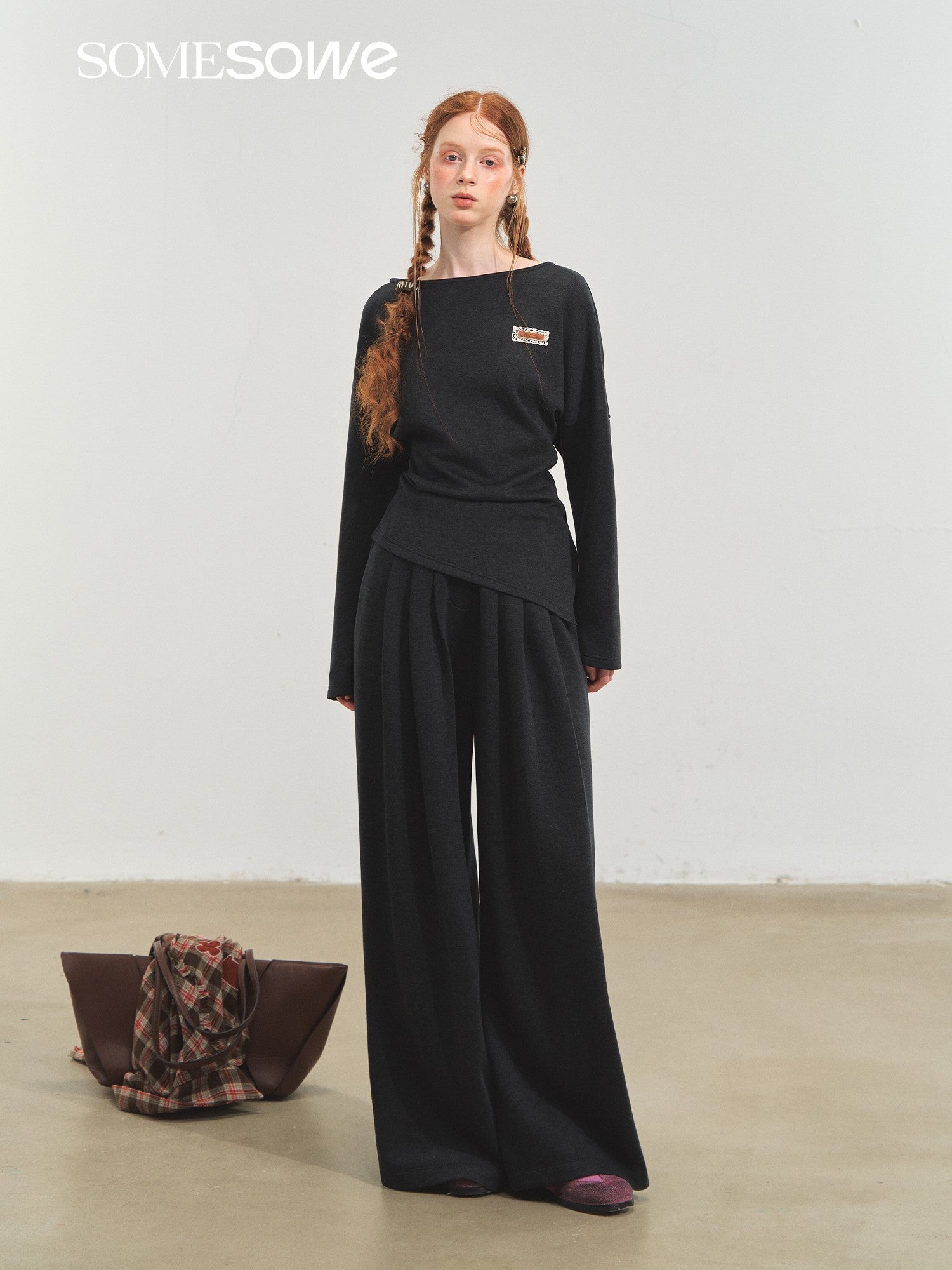 SOMESOWE S2508212&amp;S2508213 Off shoulder irregular top + pants set