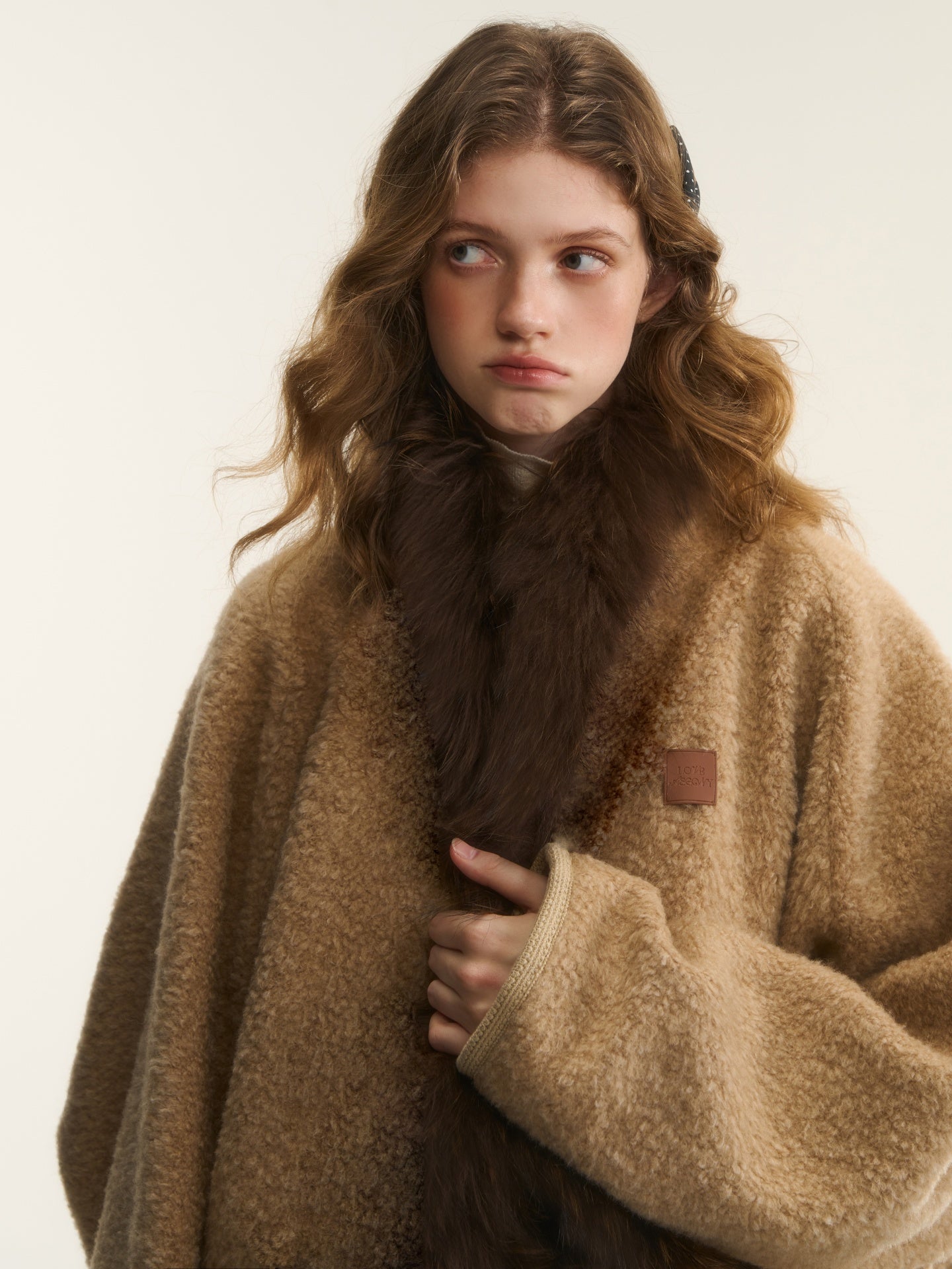 AsGony ASG25539 Wool collar cocoon shaped cardigan shawl jacket
