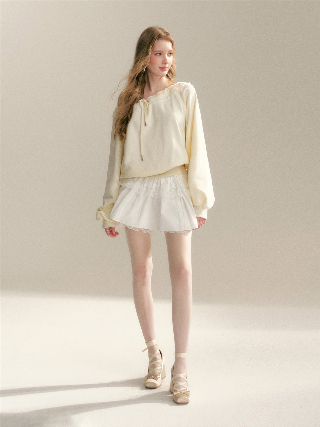 16DEWS 16D26043 Lace patchwork loose hoodie