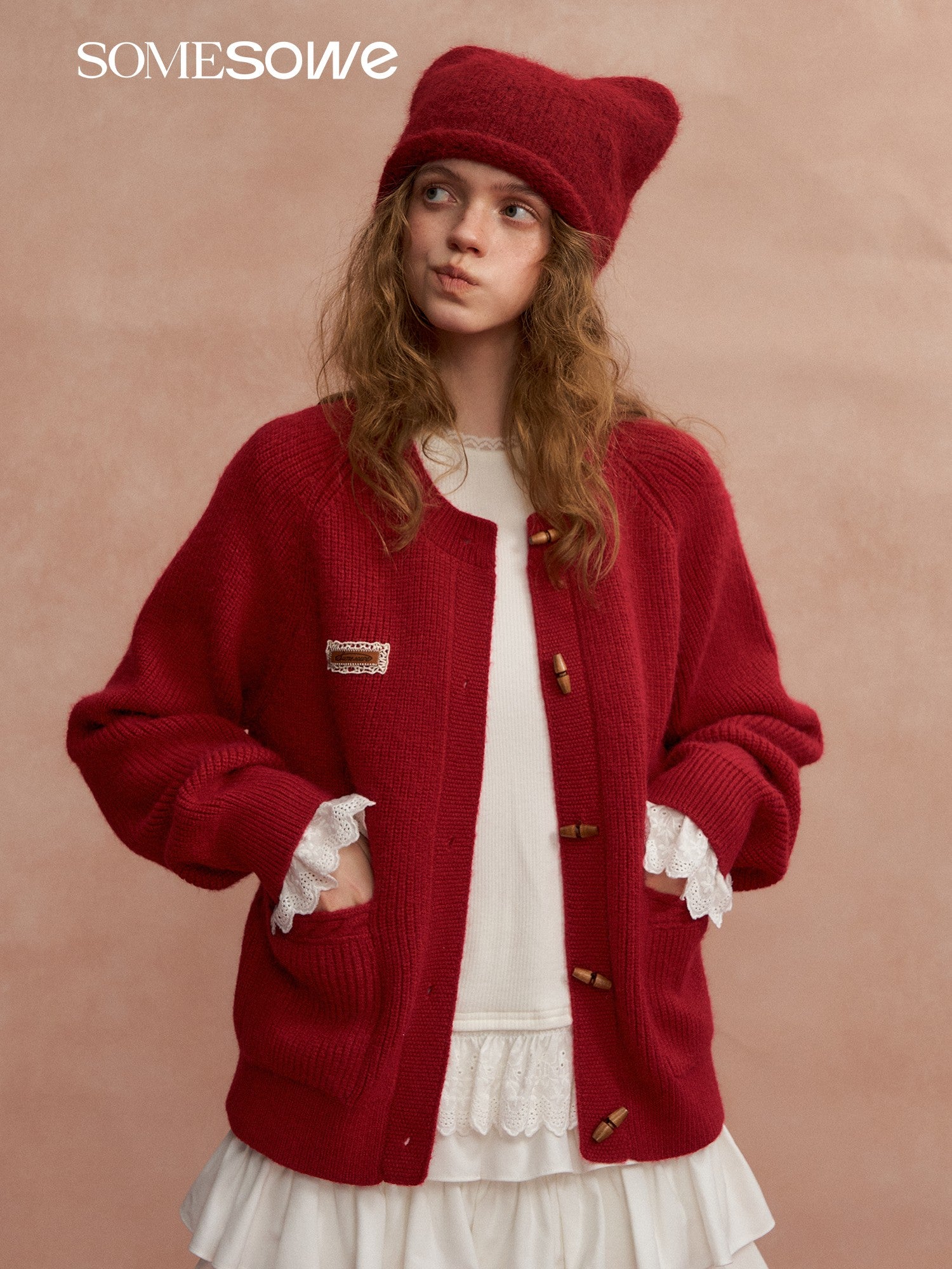 SOMESOWE S2508292 Retro cow horn button round neck sweater cardigan