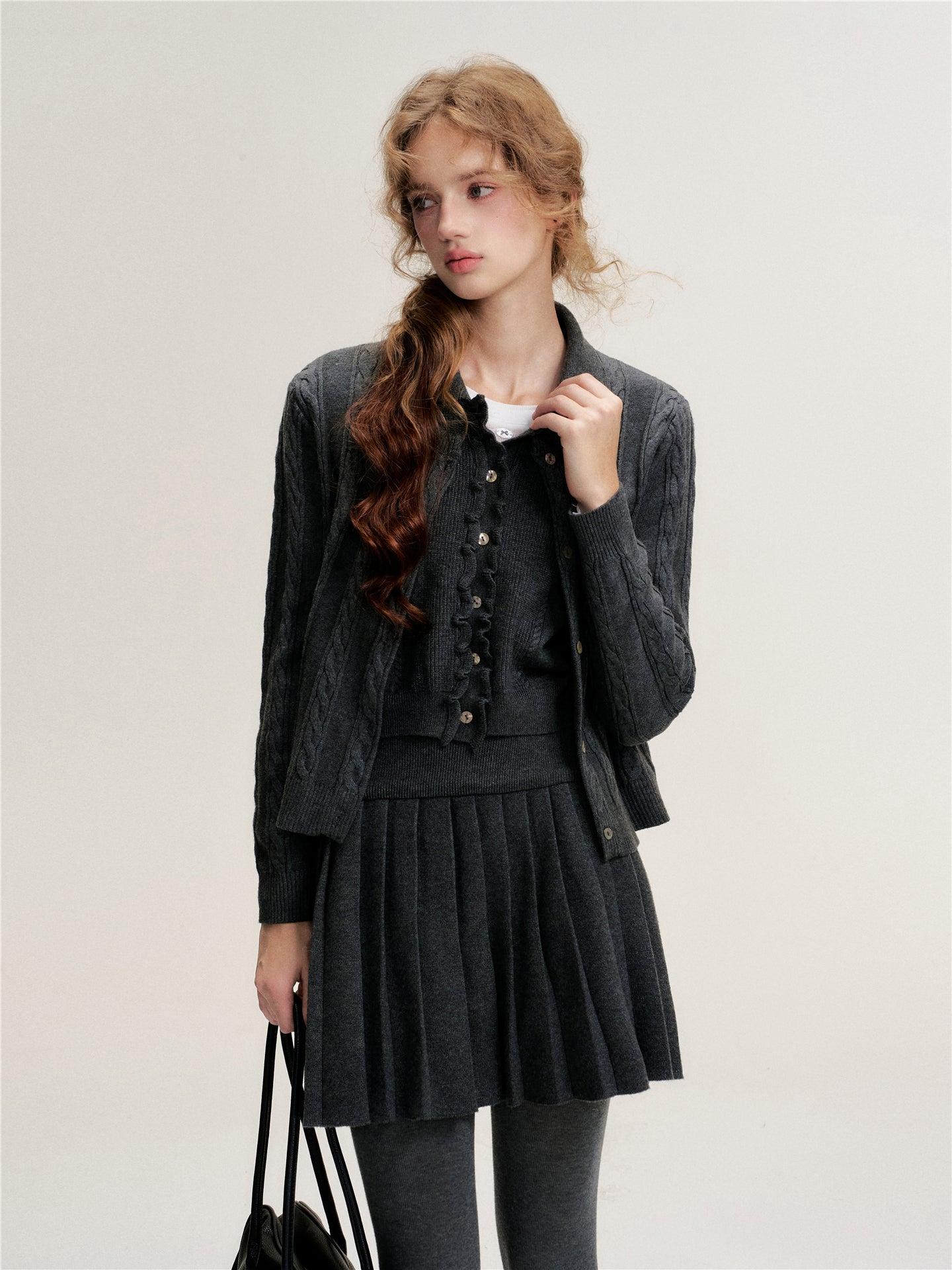 16DEWS 16D25490 Twisted round neck knitted suit set