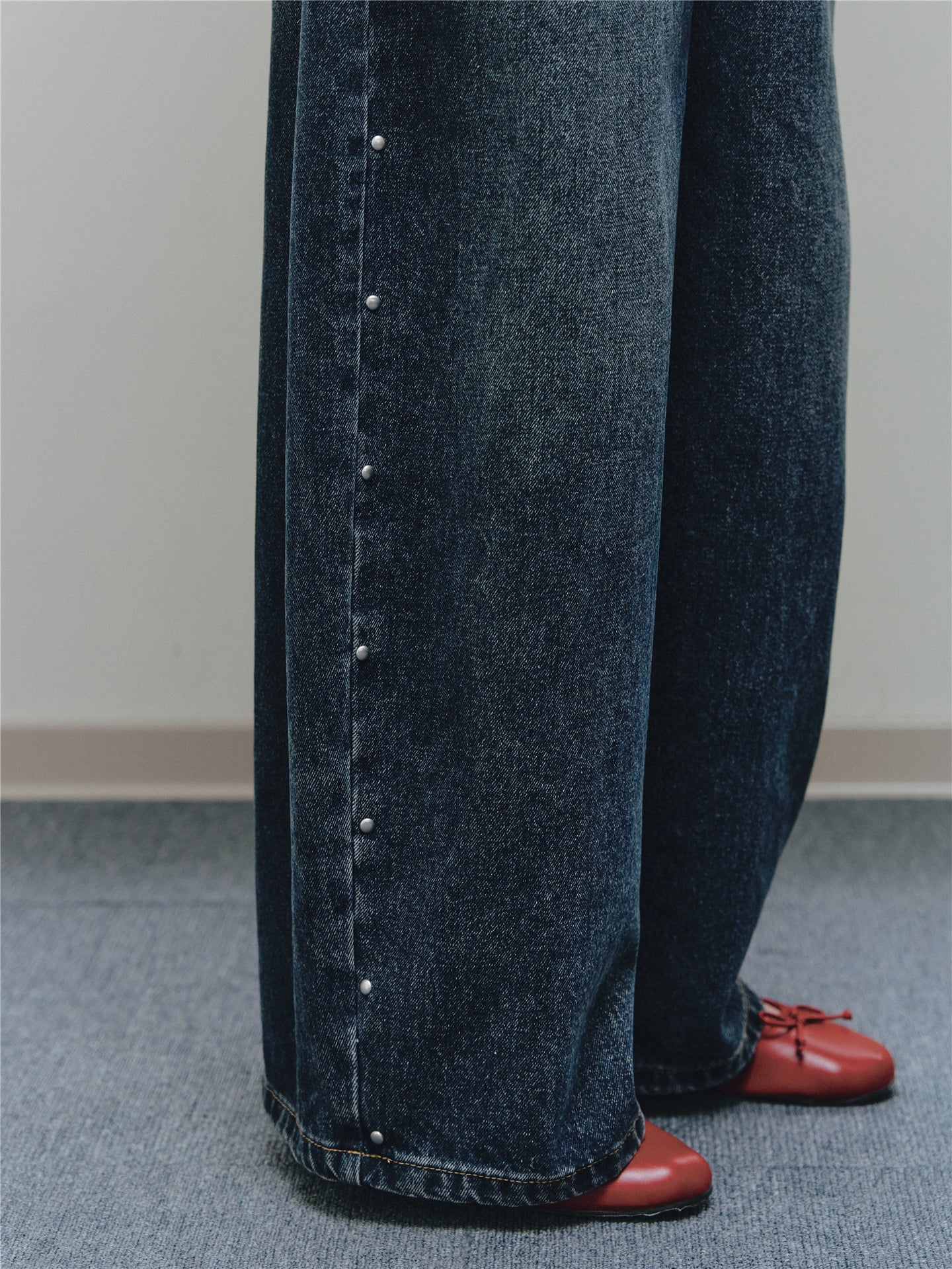 Asgony ASG26556 Vintage Washed Studded Barrel Pants