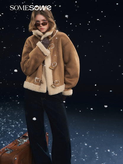 SOMESOWE S2508322 Cow horn breasted lambhair jacket