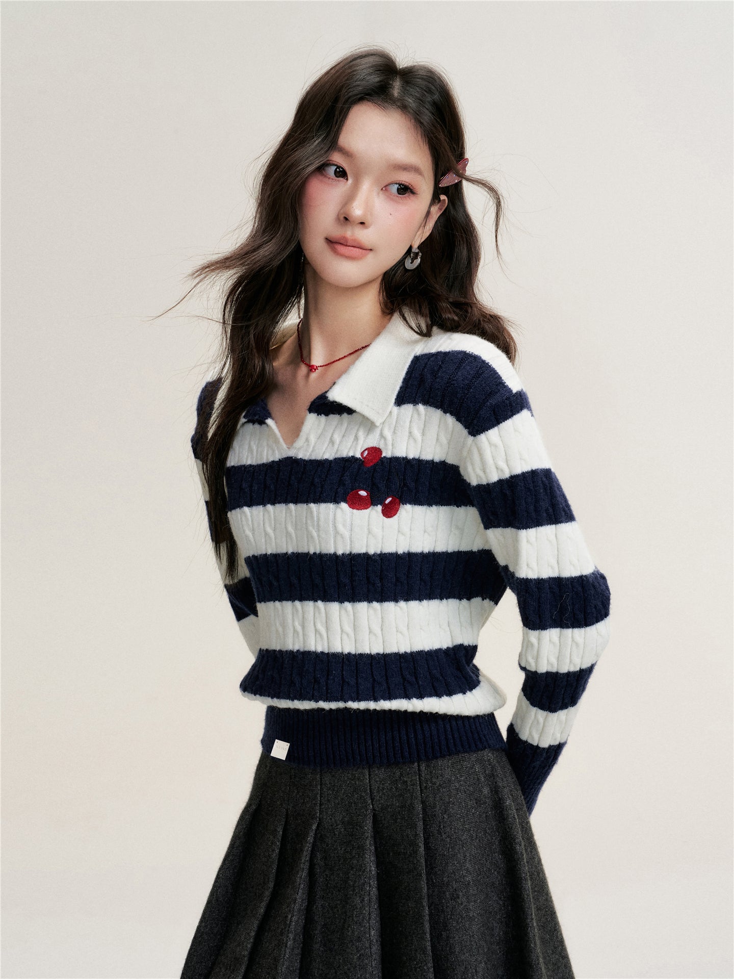 16DEWS 16D25484 Twisted floral texture contrasting pullover knitted sweater