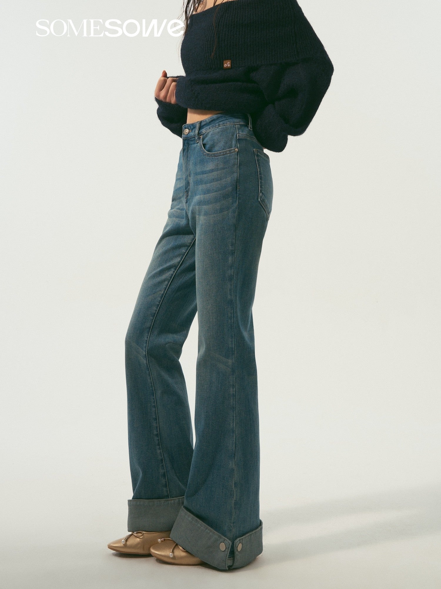 SOMESOWE S2609011 Flanged slightly flared denim pants