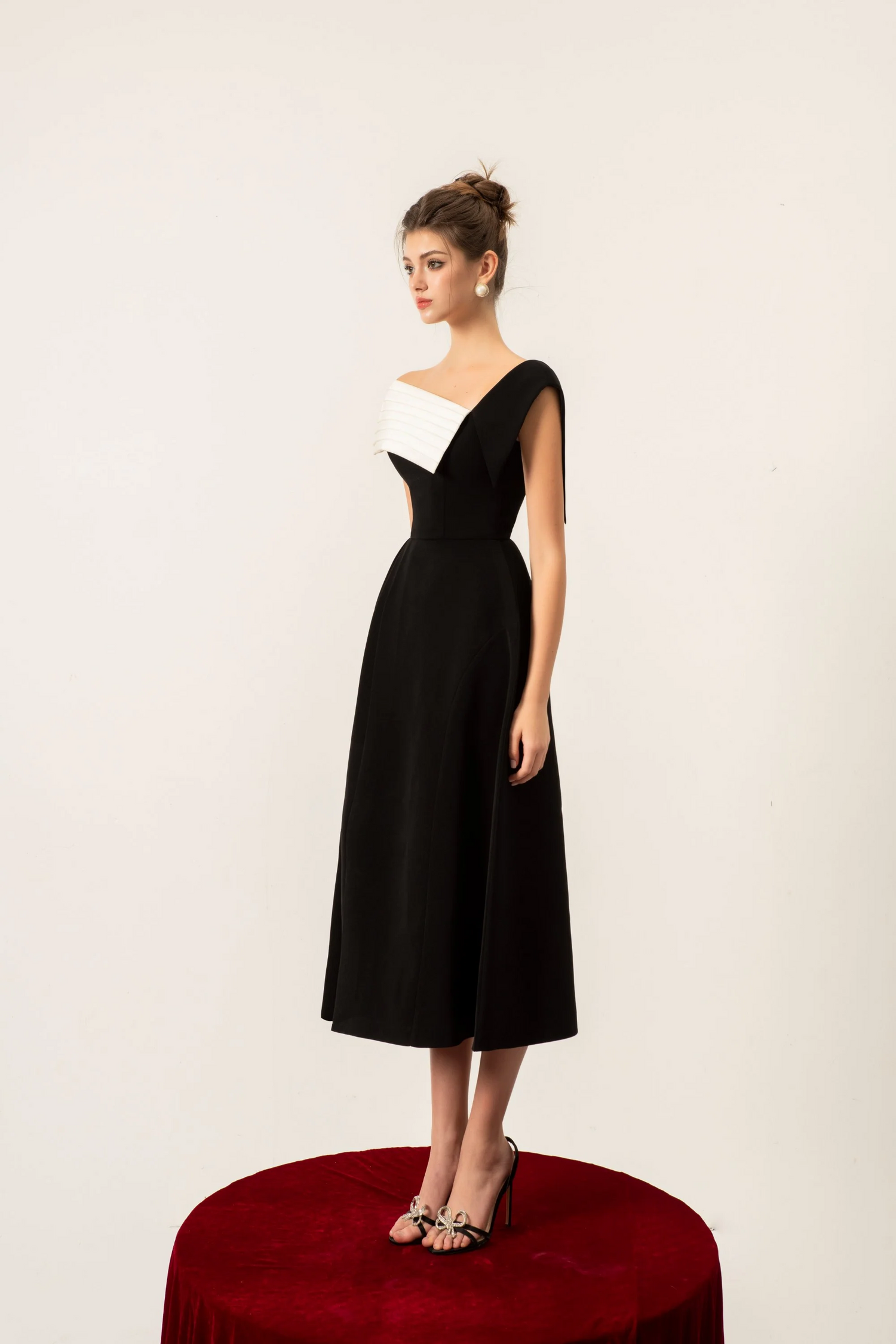 CICI Hattie Off-shoulder Midi Dress